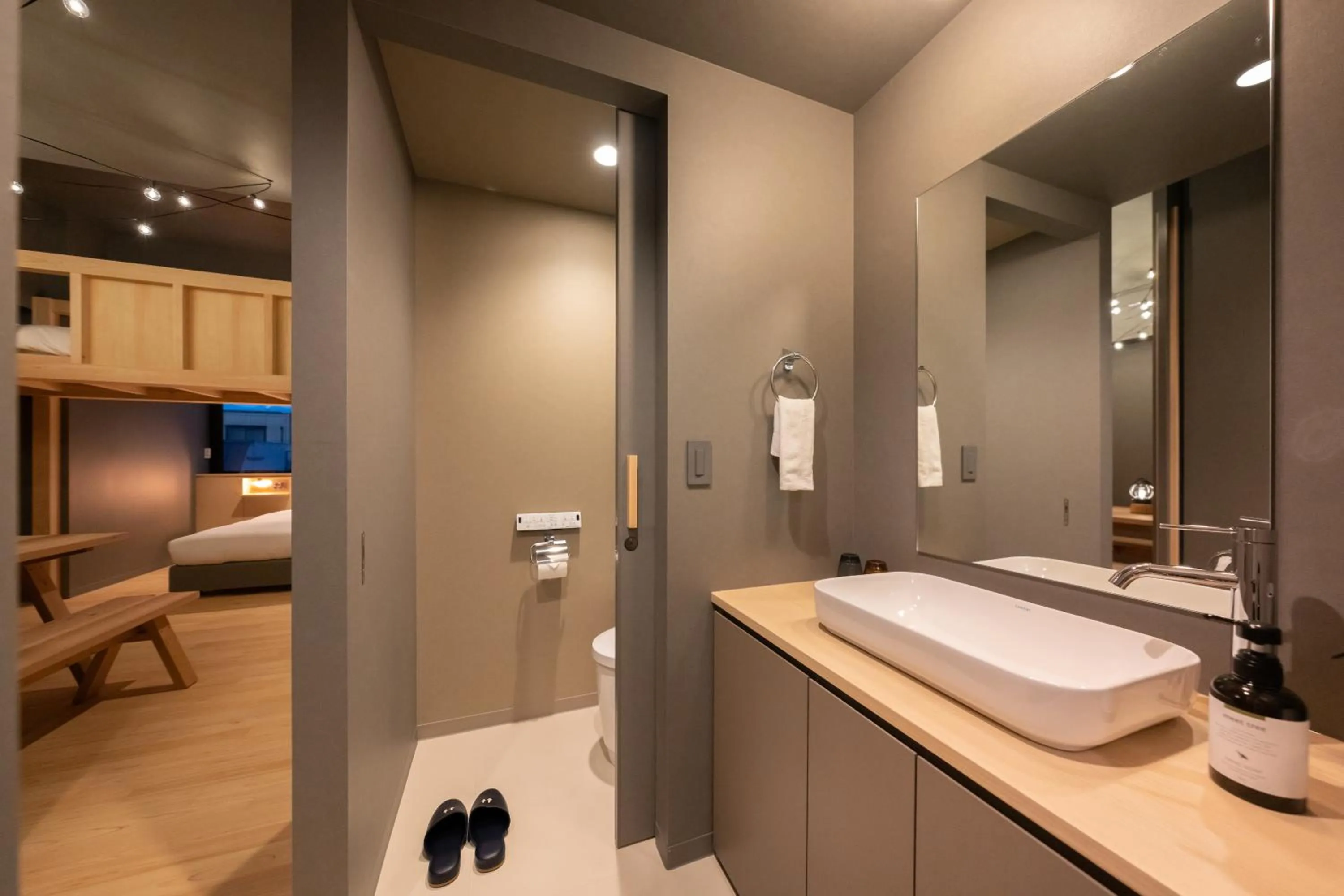 Shower in Onn nakatsugawa