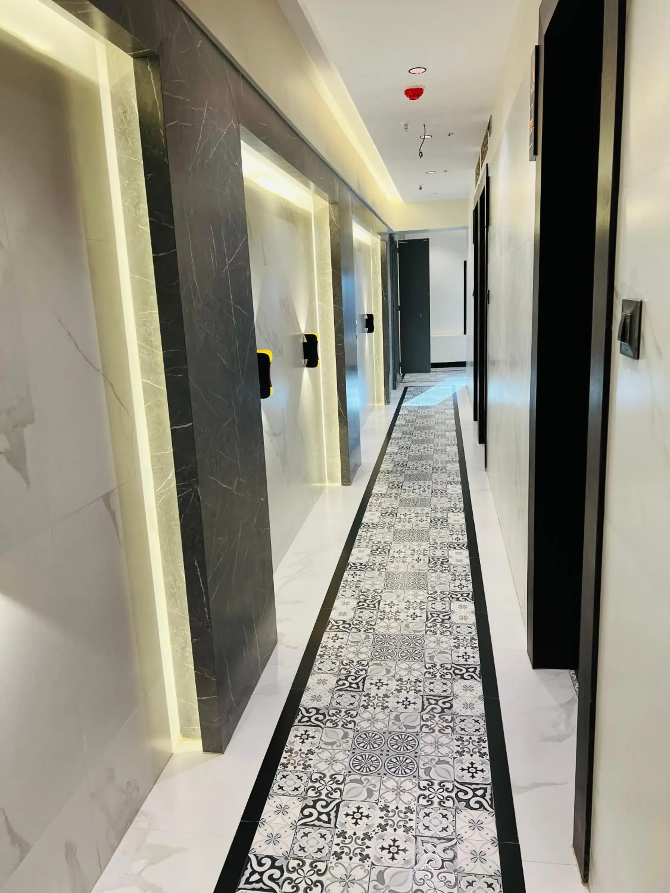 Lobby or reception in Rich Hotel Mumbai Lobby or reception in Rich Hotel Mumbai