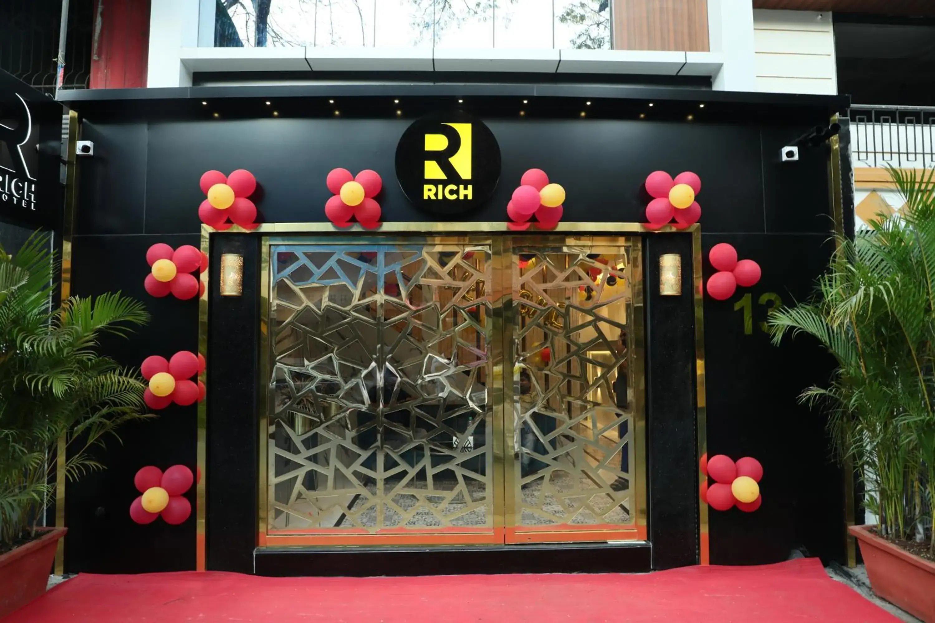 Facade/entrance in Rich Hotel Mumbai Facade/entrance in Rich Hotel Mumbai