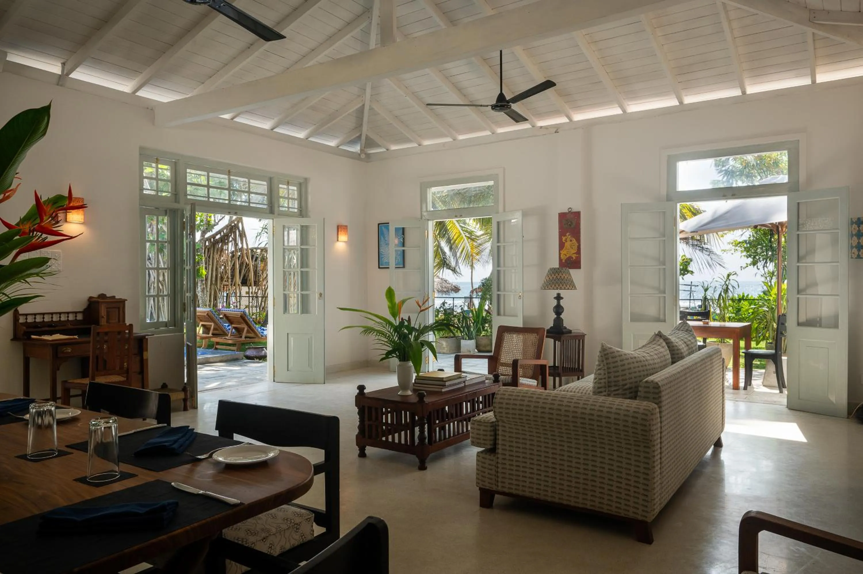 Seating area in Halcyon Mawella