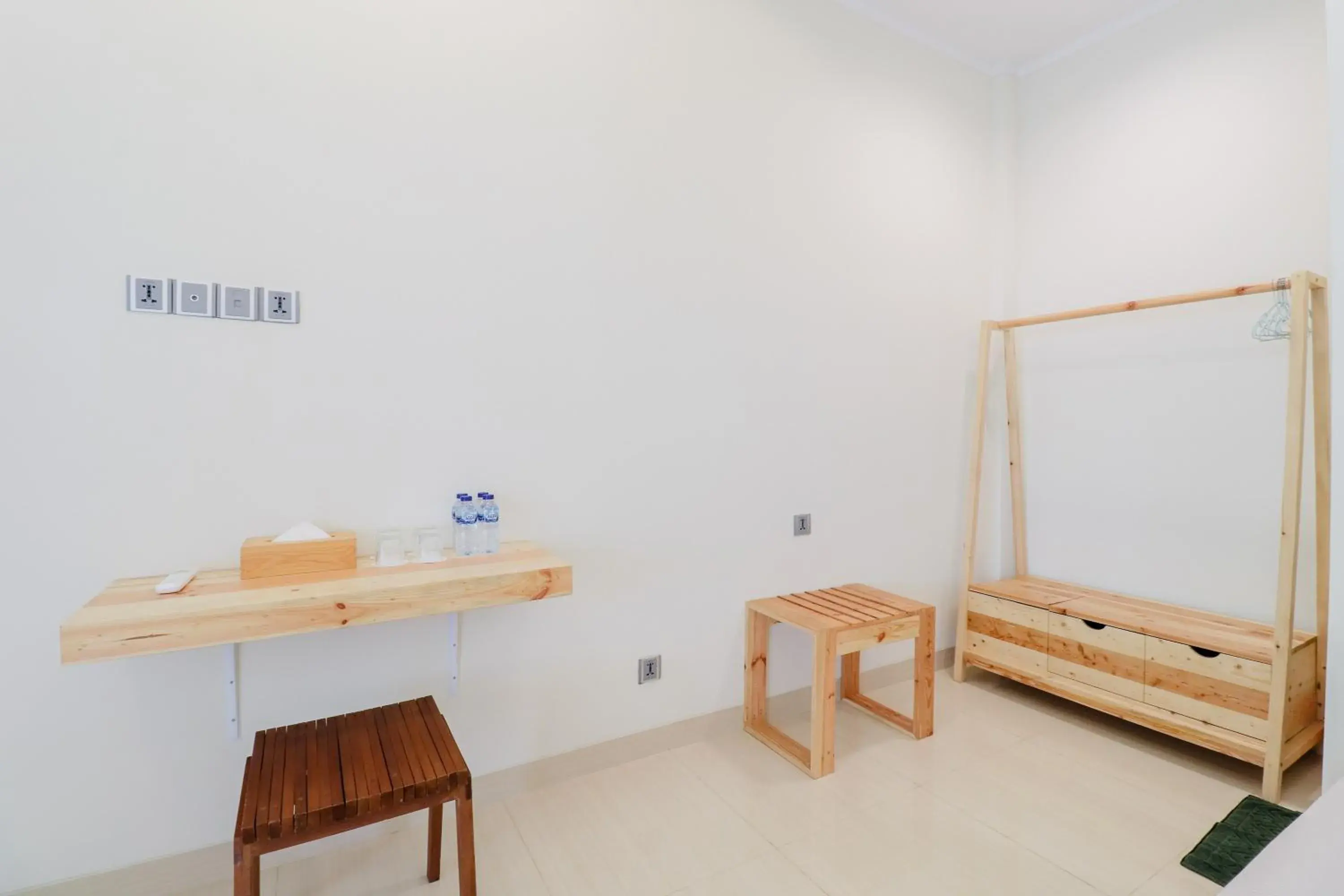 Bed in Roemah Kenari Bed in Roemah Kenari