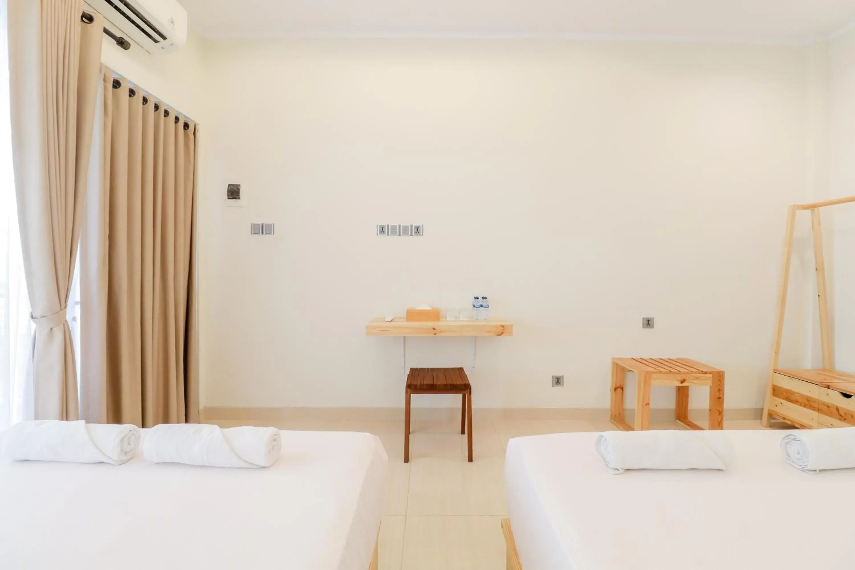 Bed in Roemah Kenari Bed in Roemah Kenari