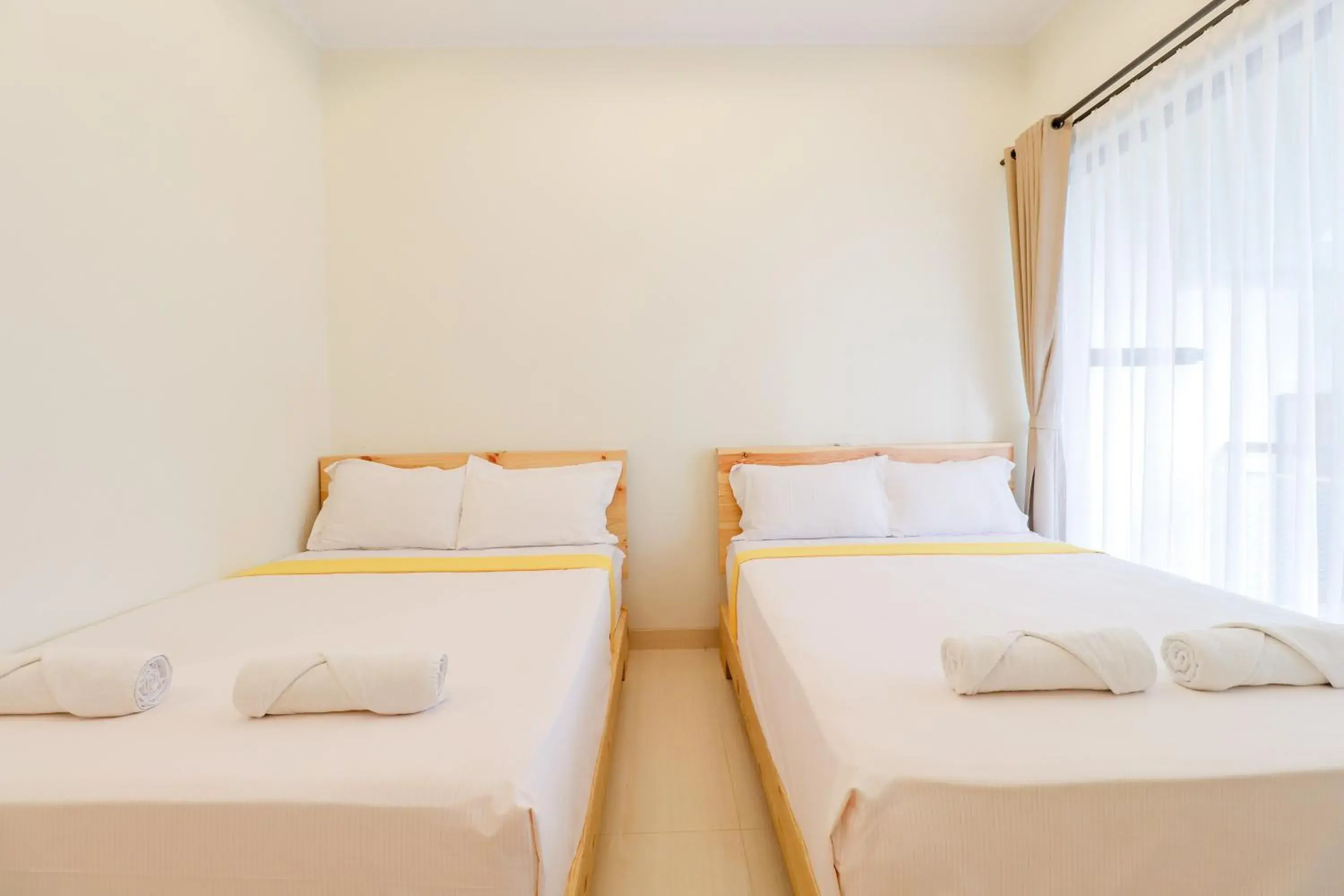 Bed in Roemah Kenari Bed in Roemah Kenari