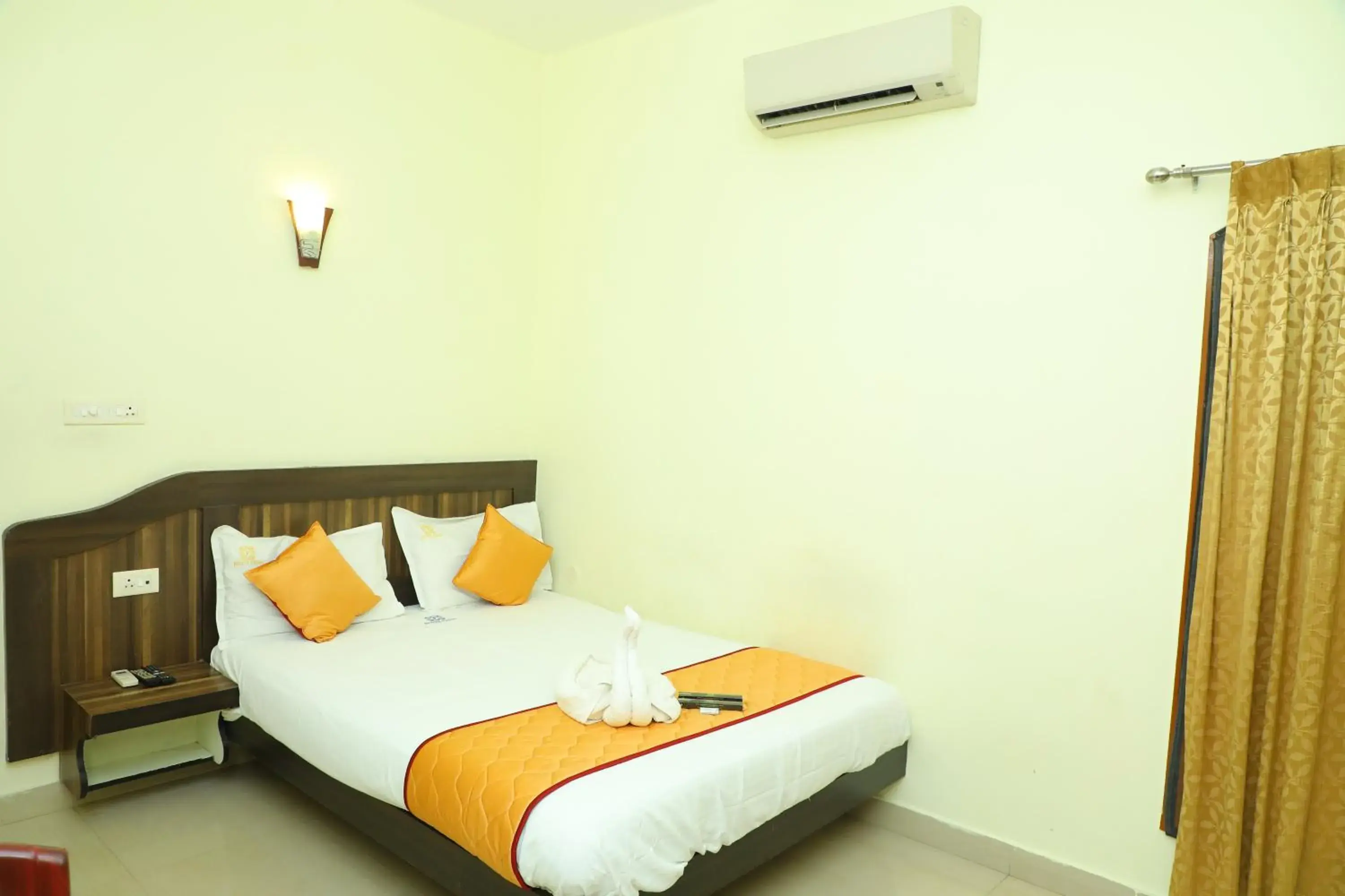 Superior Double Room in Hotel Priso Superior Double Room in Hotel Priso