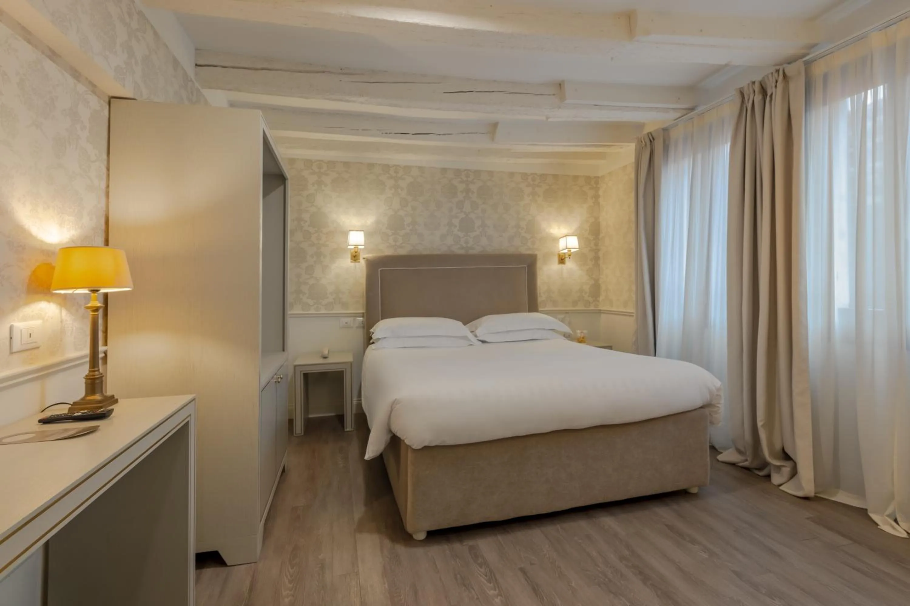 Bedroom, Bed in Hotel Bartolomeo