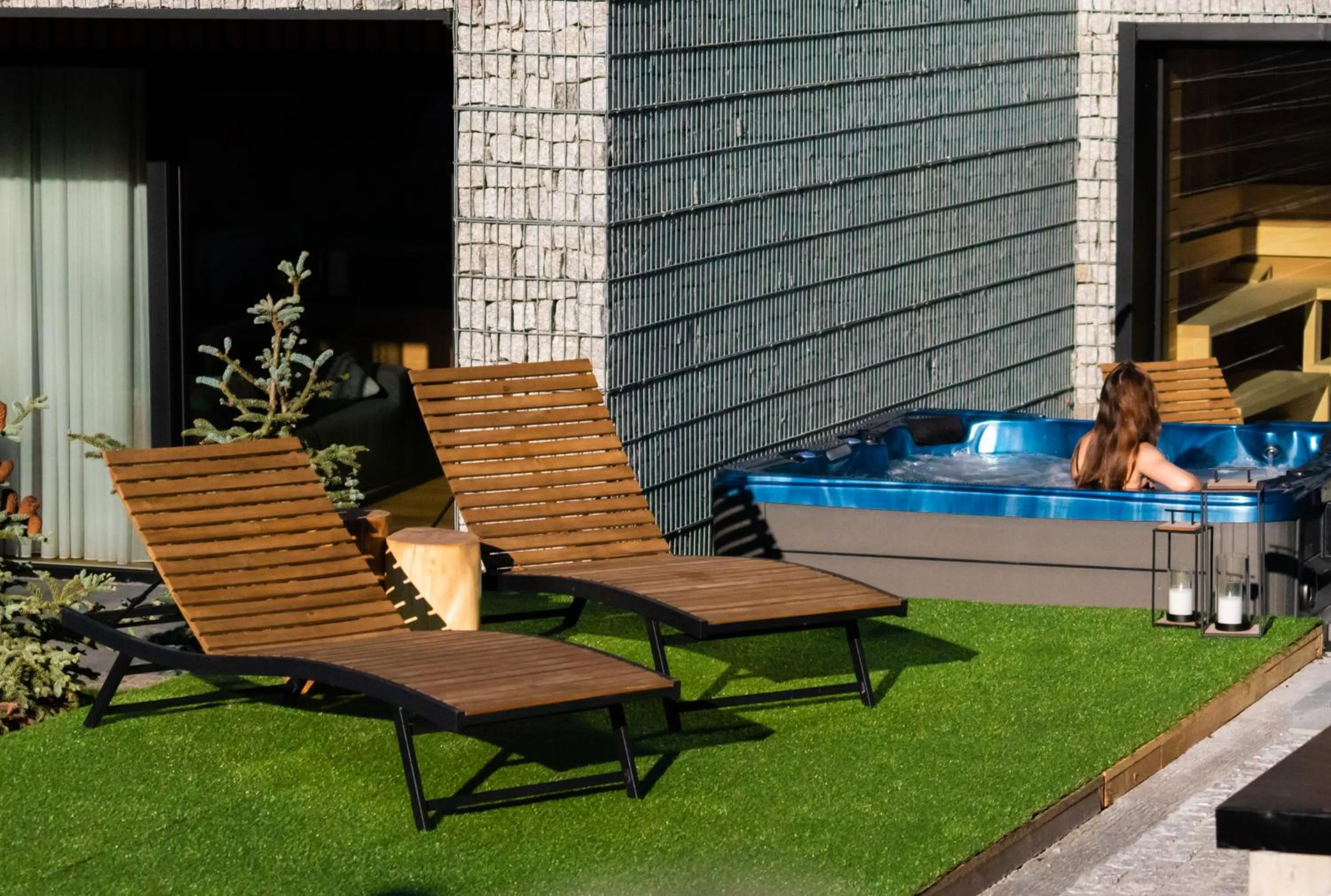 Hot Tub in Villa T Apartments & SPA