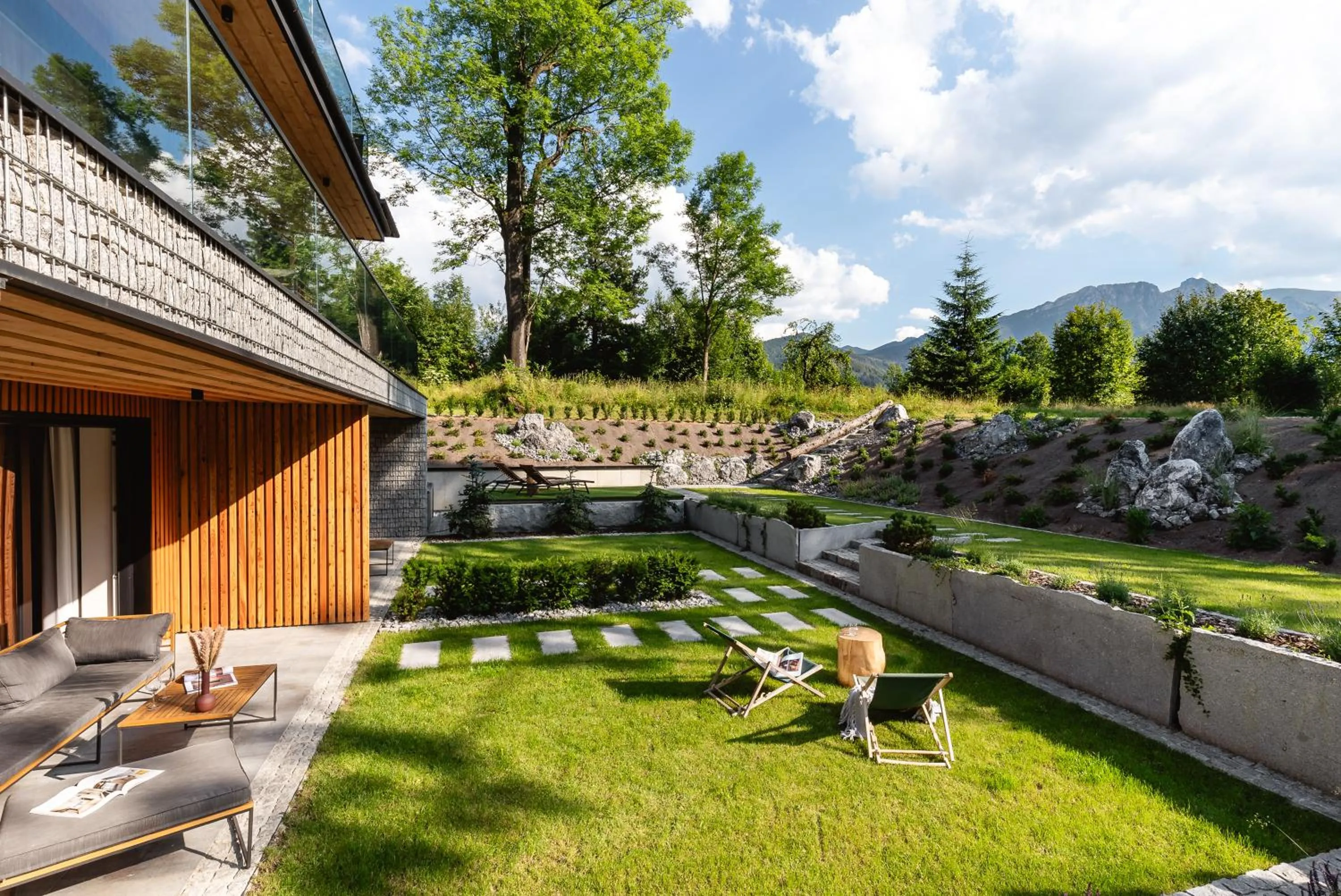 Garden in Villa T Apartments & SPA