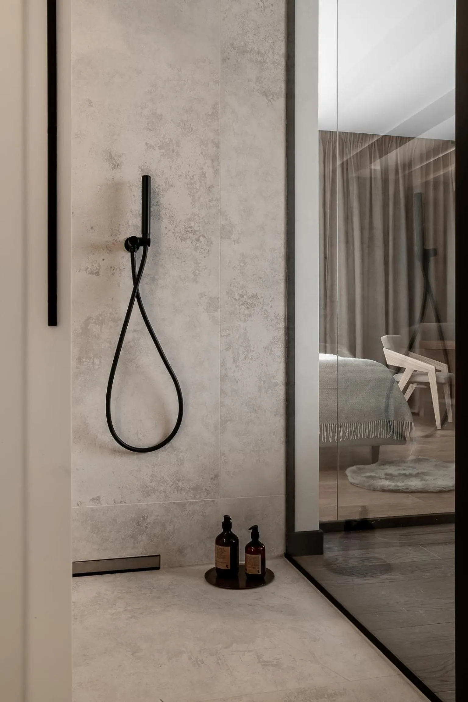 Shower in Villa T Apartments & SPA