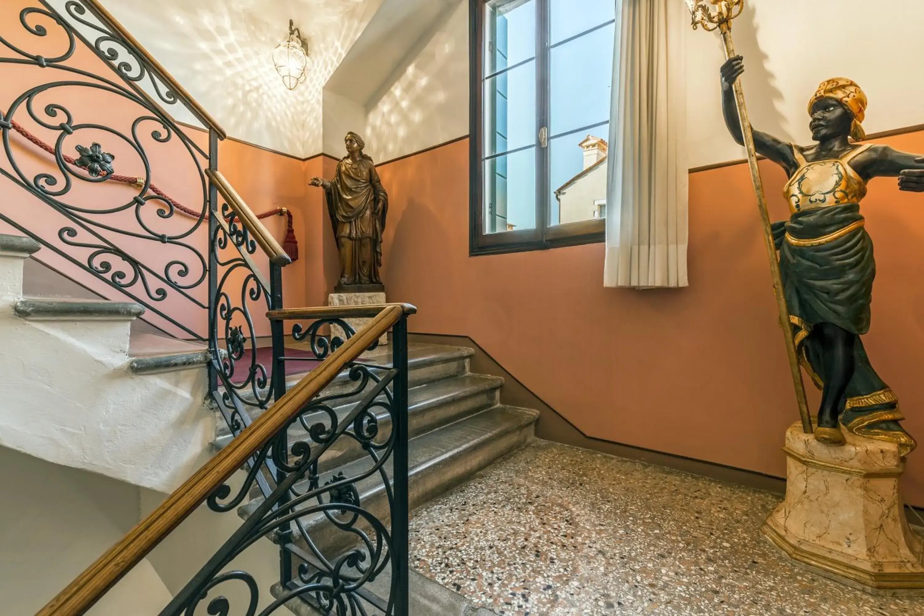 Lobby or reception in Palazzo Guardi Lobby or reception in Palazzo Guardi