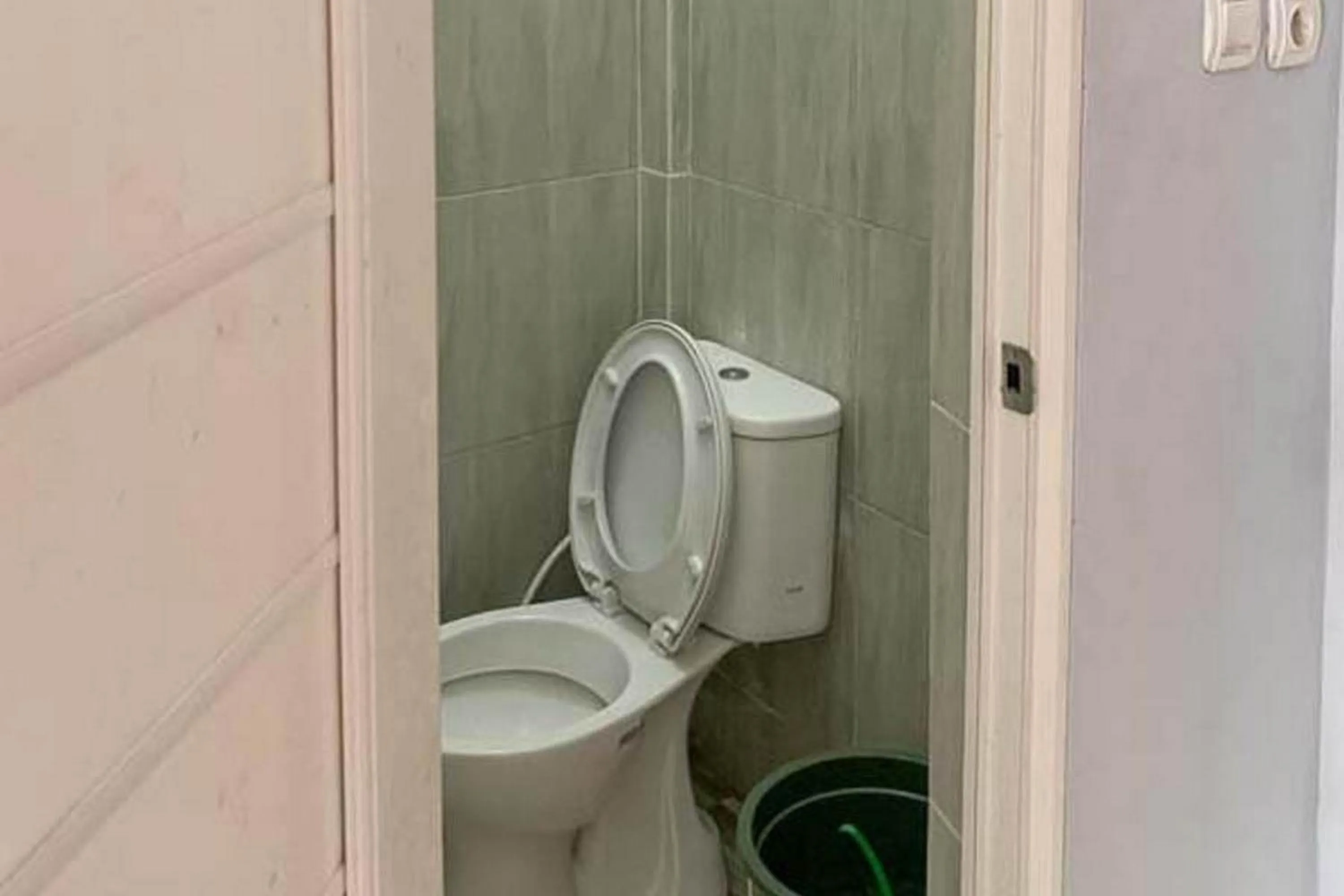 Bathroom in Kai Homestay Near Anyer Beach RedPartner