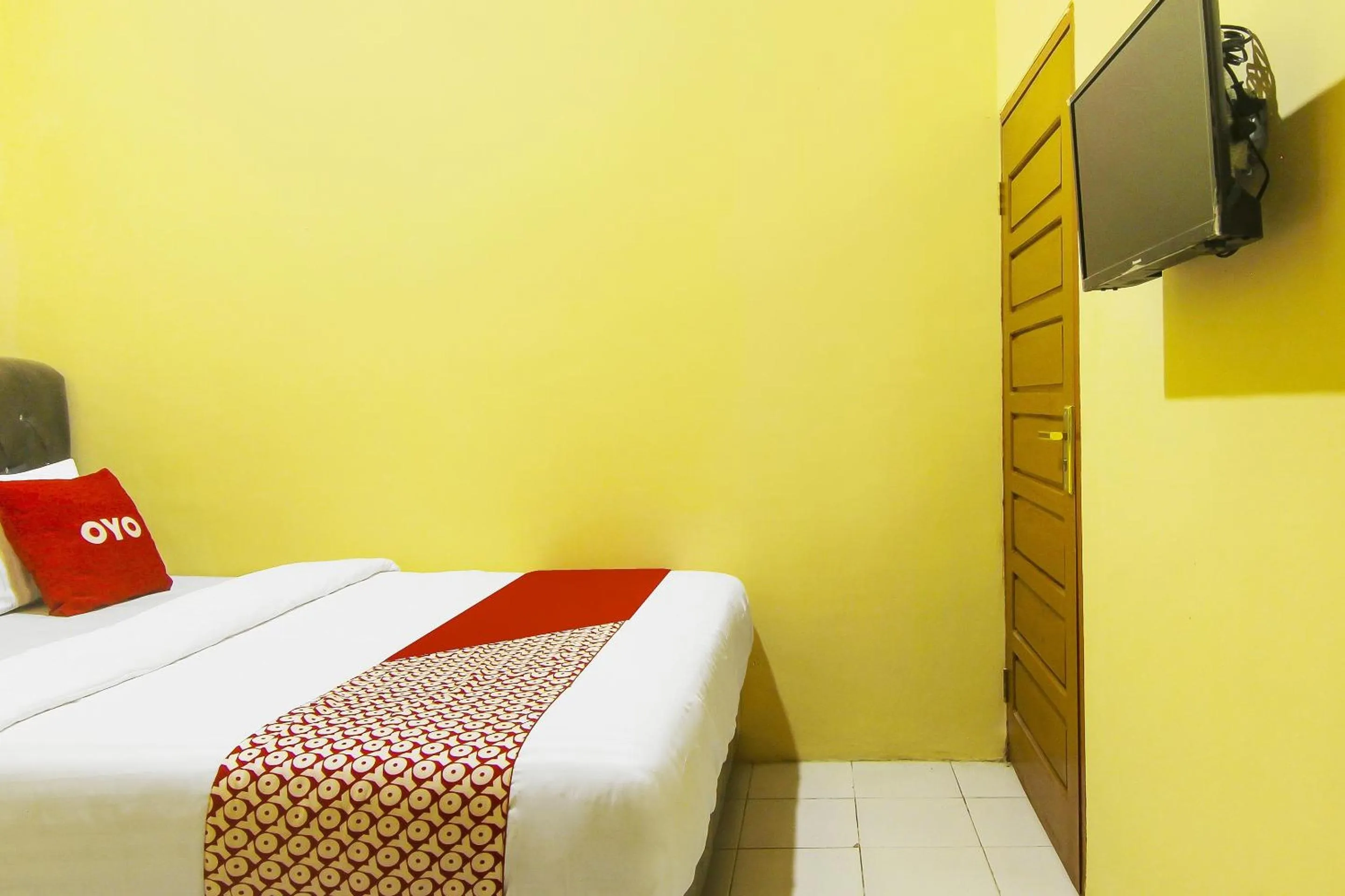 Bedroom in Hotel O Pagi Sore Residence