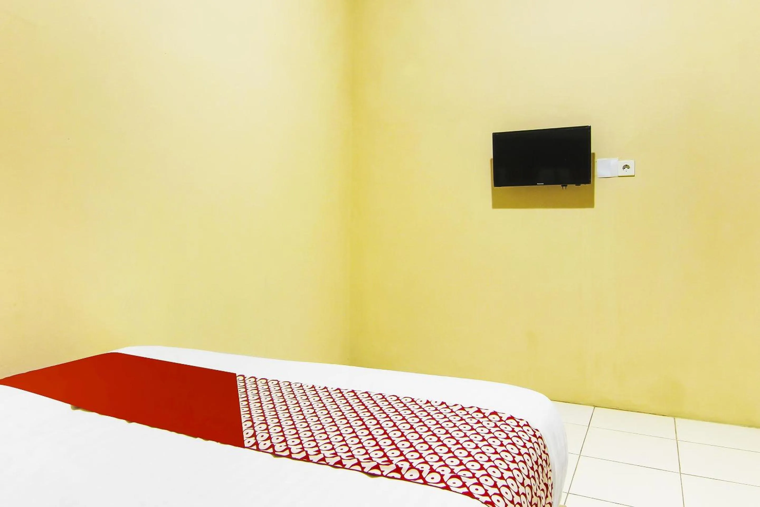 Bedroom in Hotel O Pagi Sore Residence