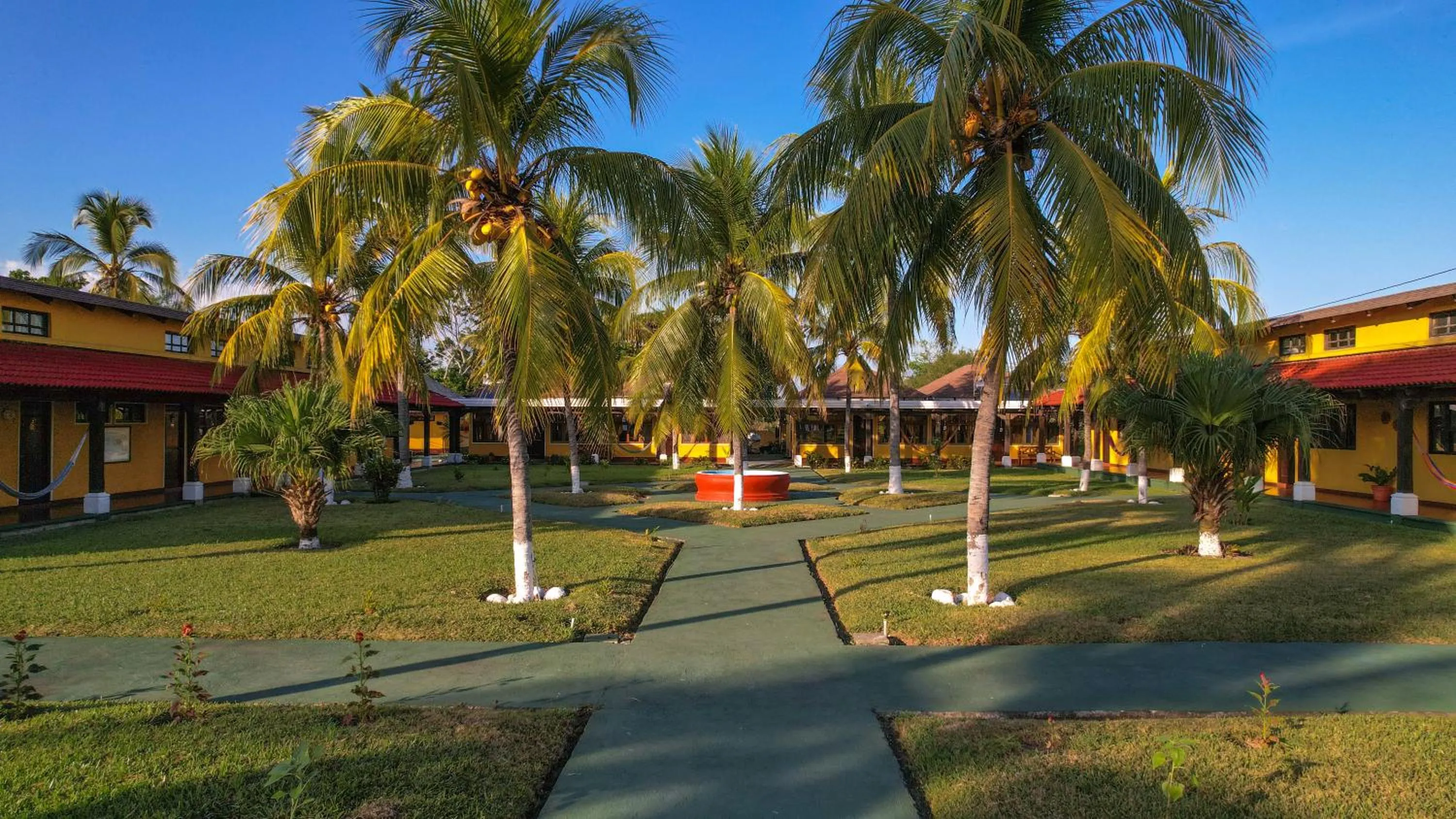 Garden in HOTEL UTZTZABA