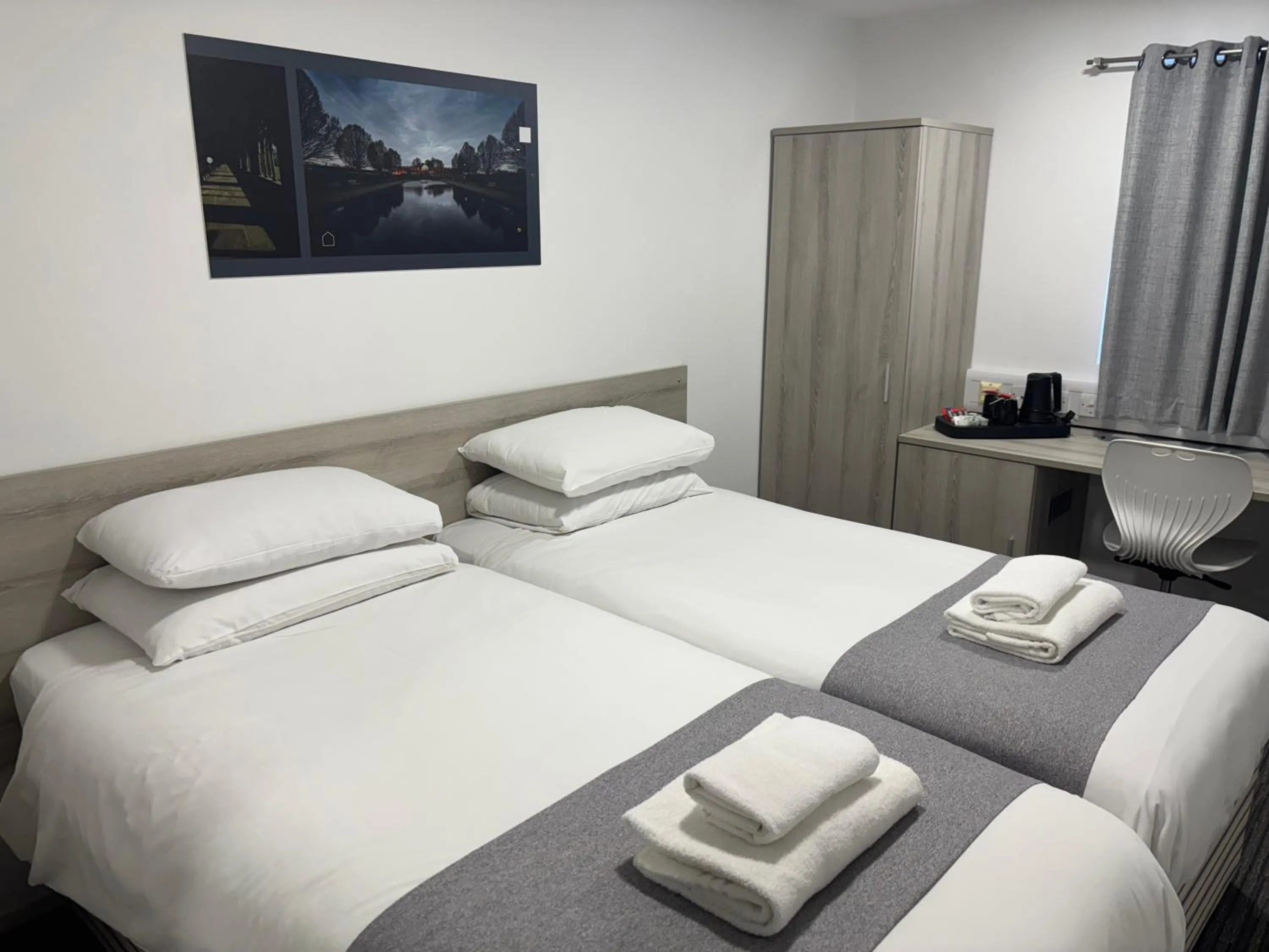 Bed in Broadview Hotel