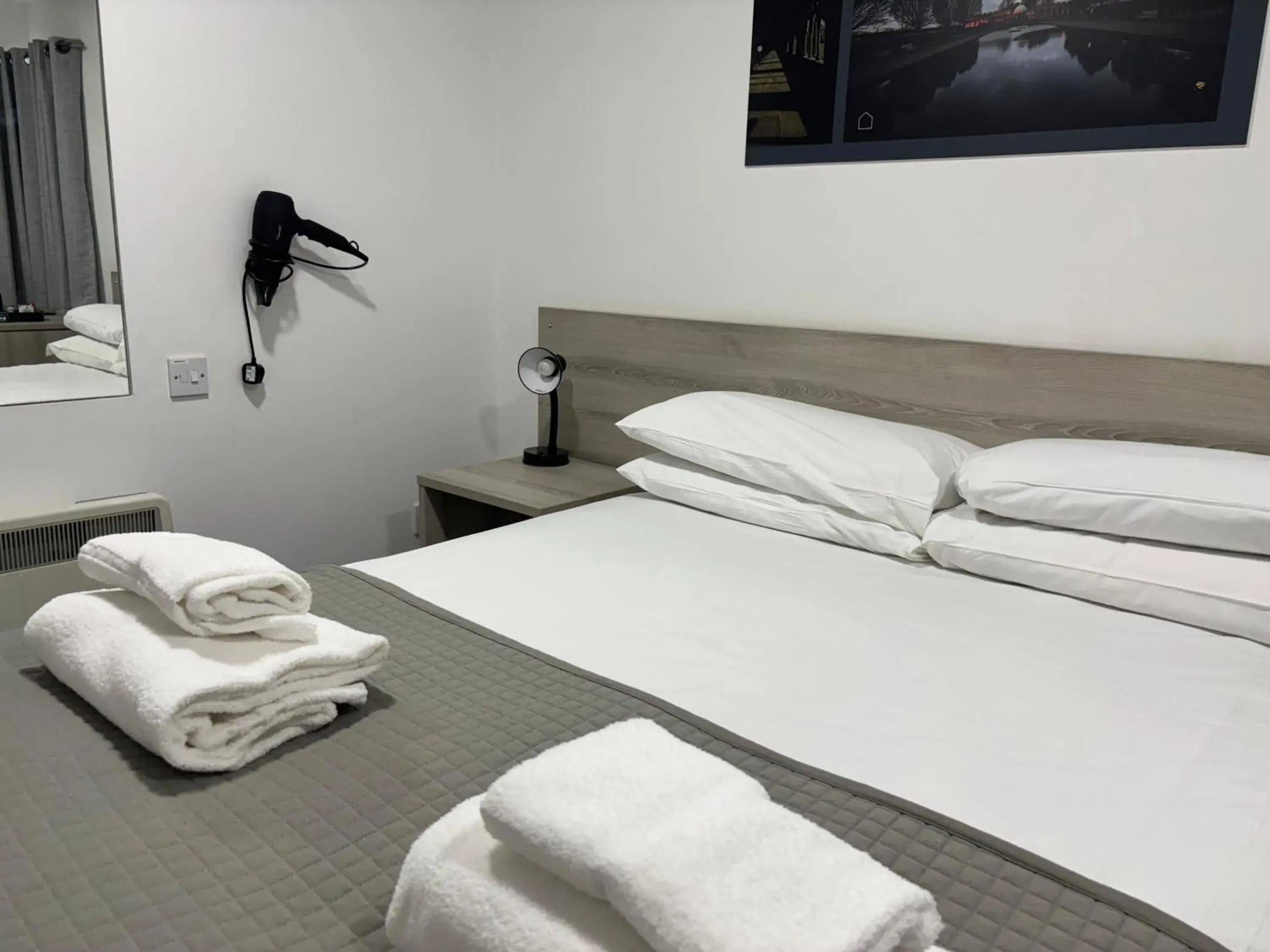 Double Room in Broadview Hotel Double Room in Broadview Hotel