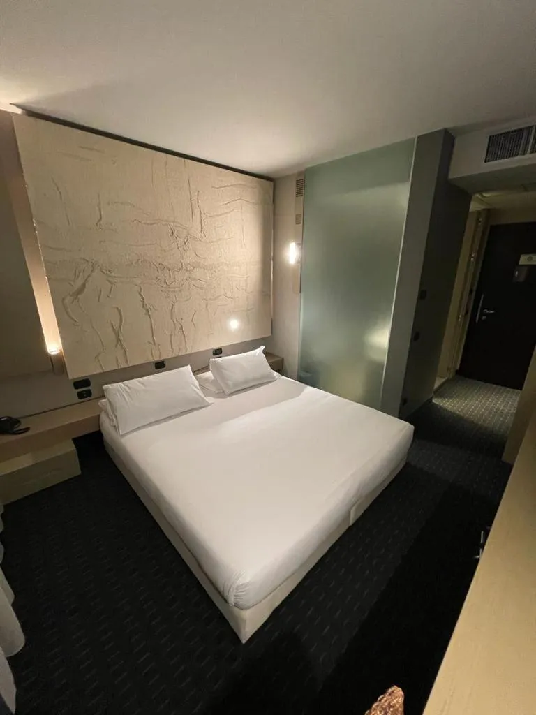 Bed in Bes Hotel Cremona Soncino