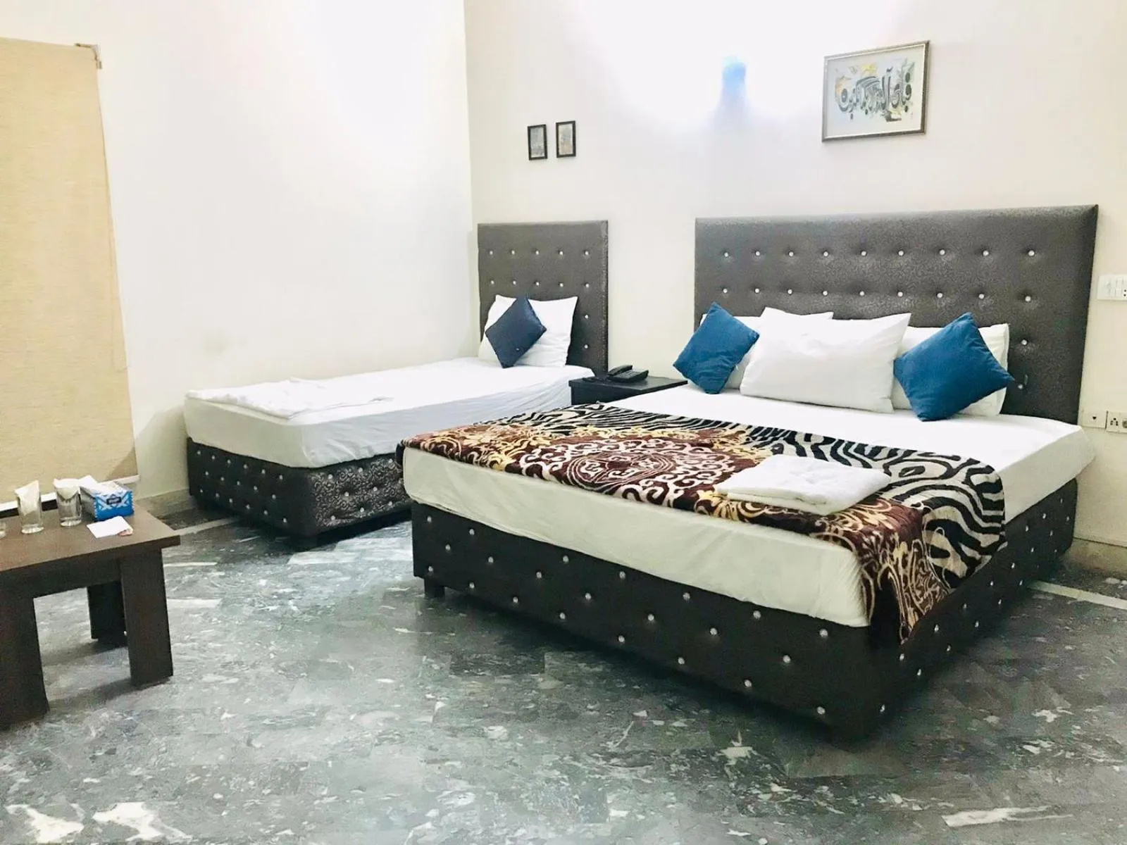Bedroom, Bed in Hotel Rose Inn Lahore