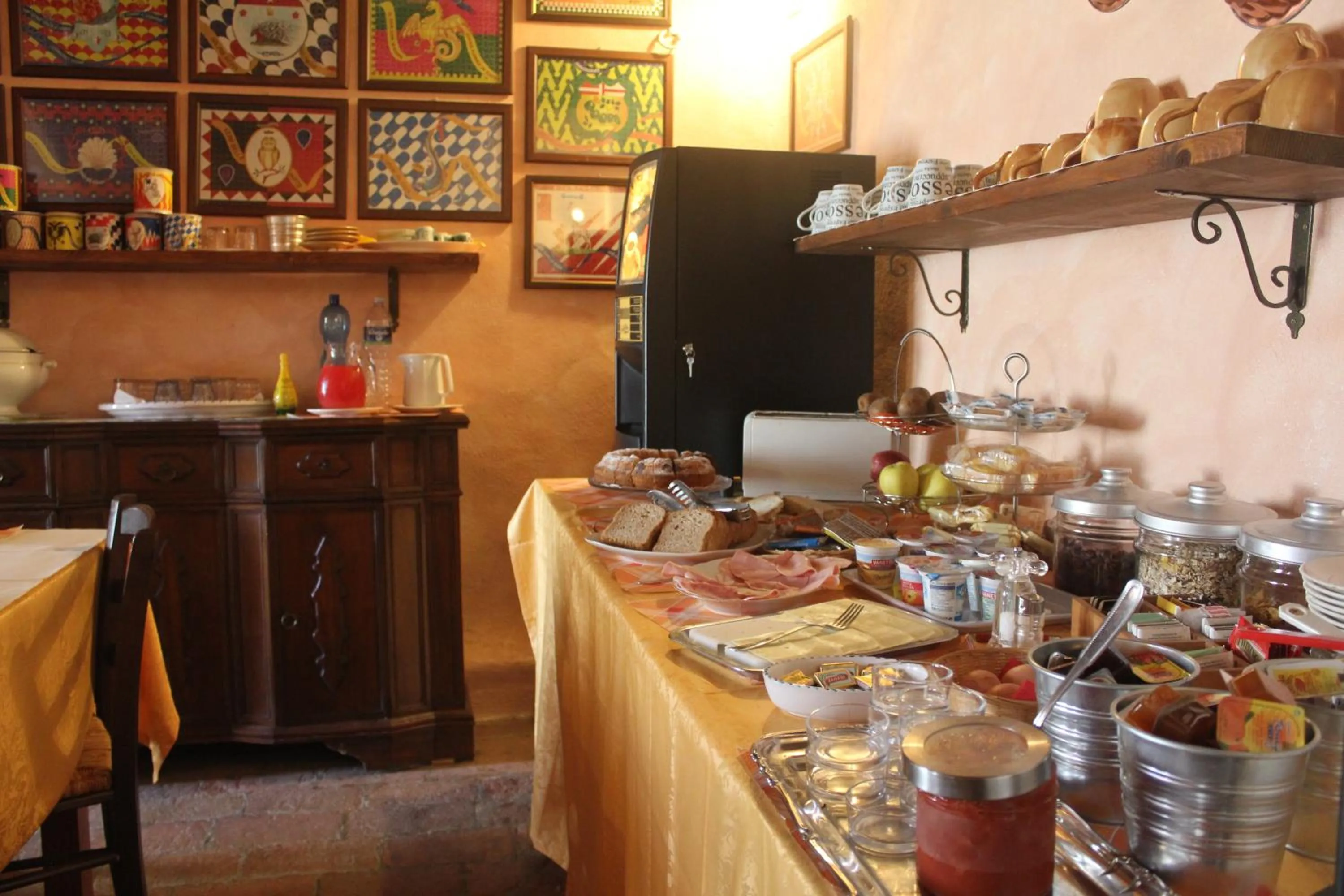 Buffet breakfast in Agriturismo La Selva