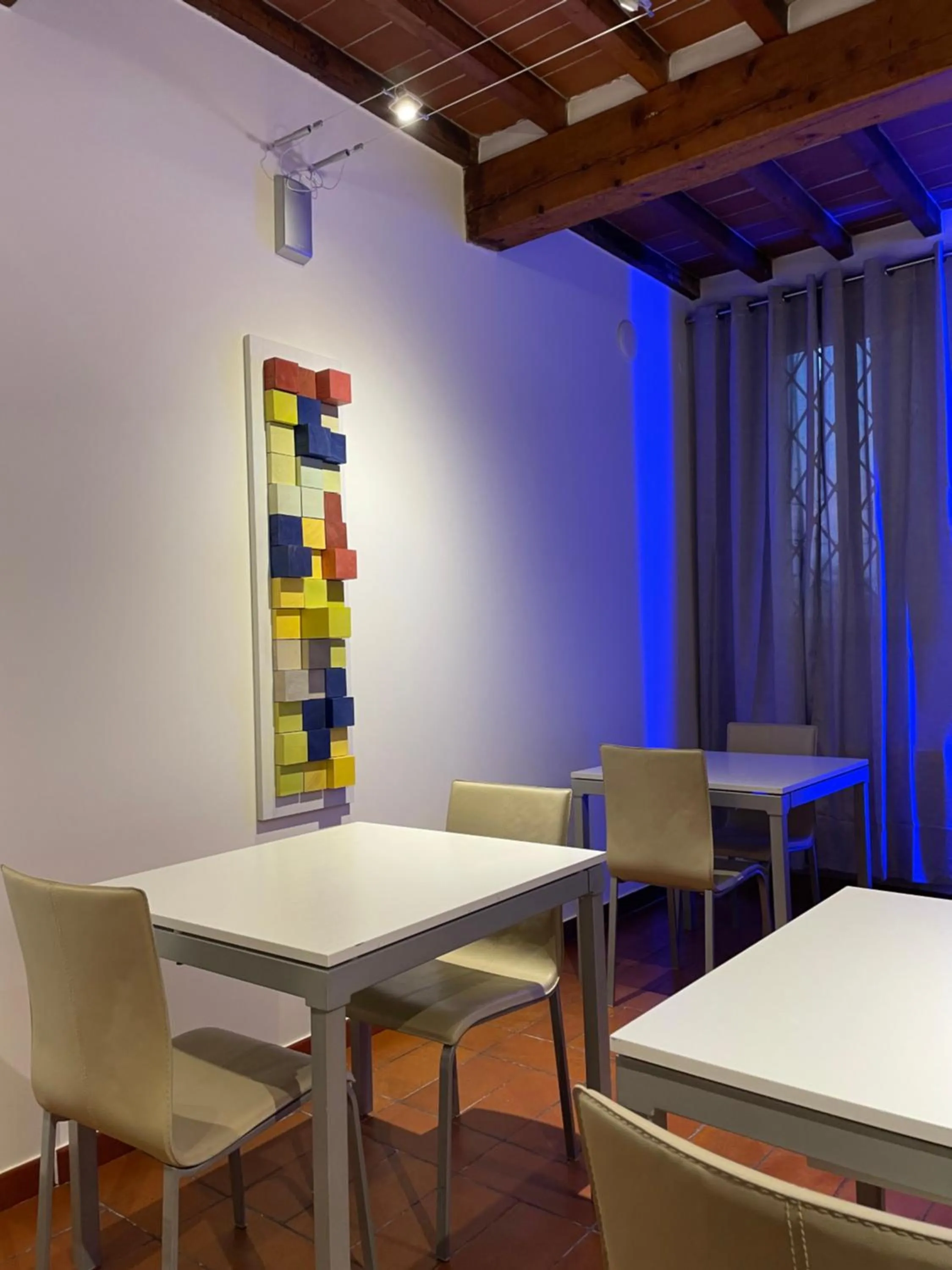 Confidence Hotel Ligabue