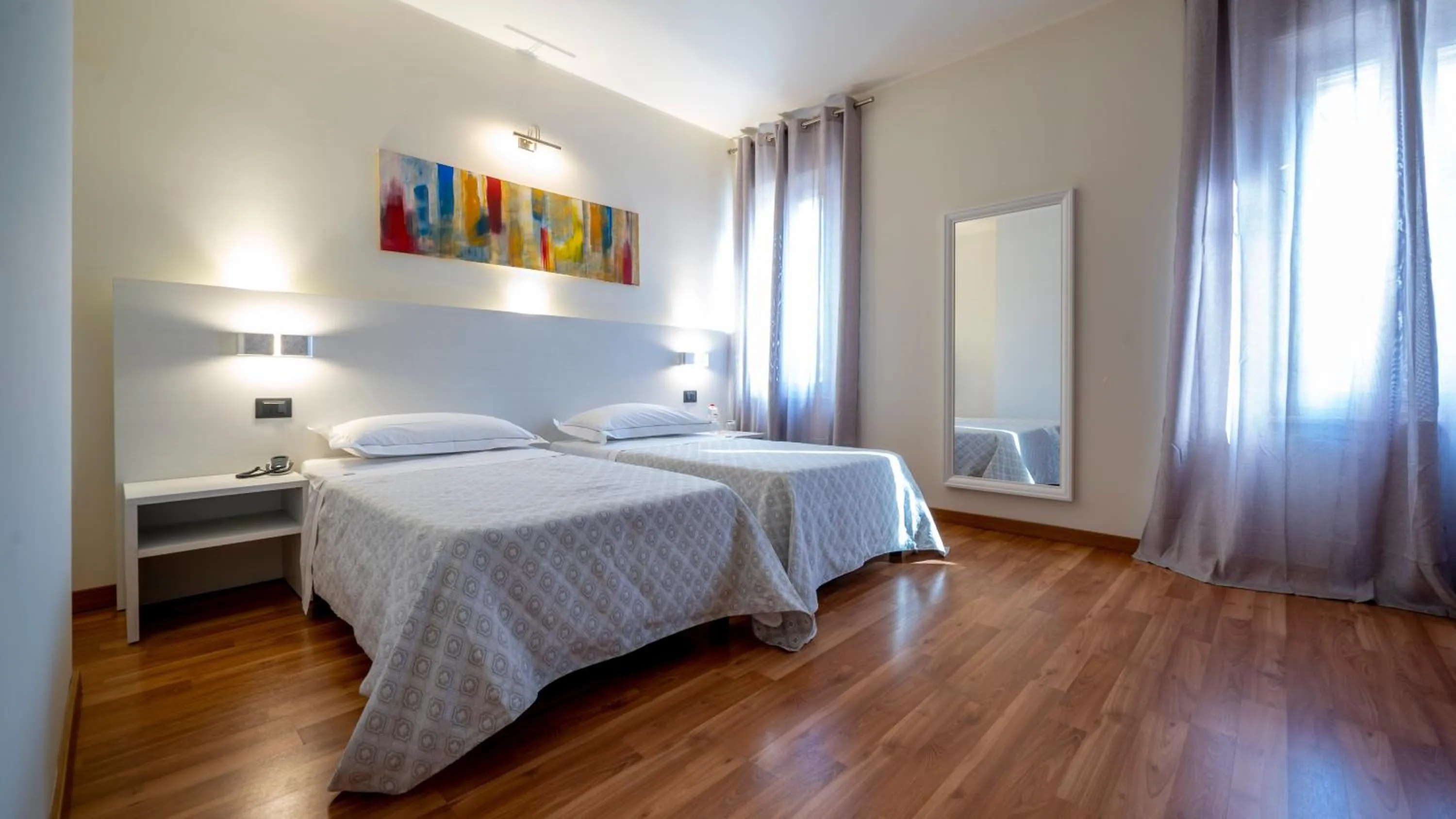 Bed in Confidence Hotel Ligabue