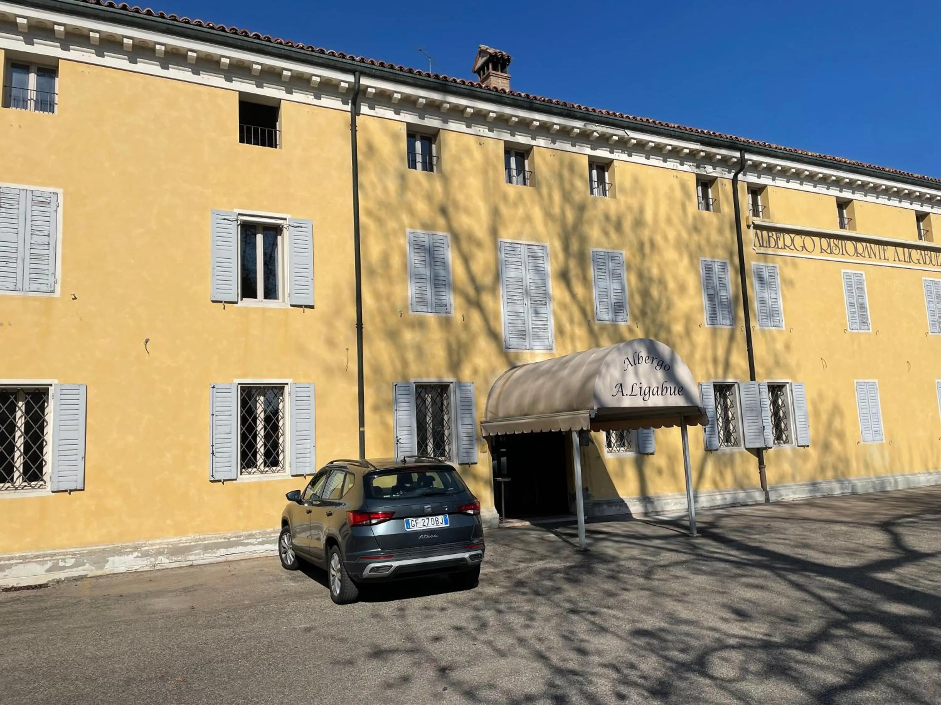 Confidence Hotel Ligabue