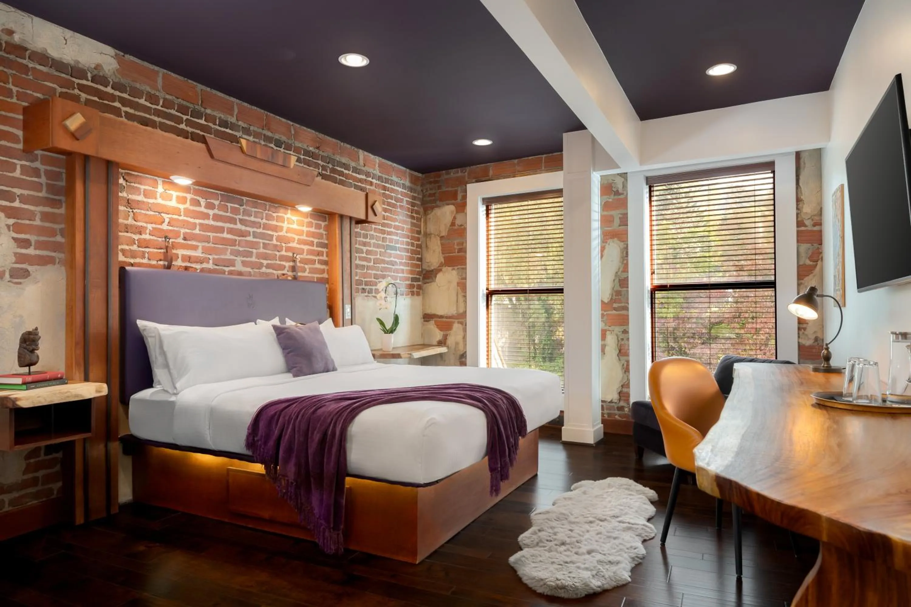 Bed in The Horton Hotel