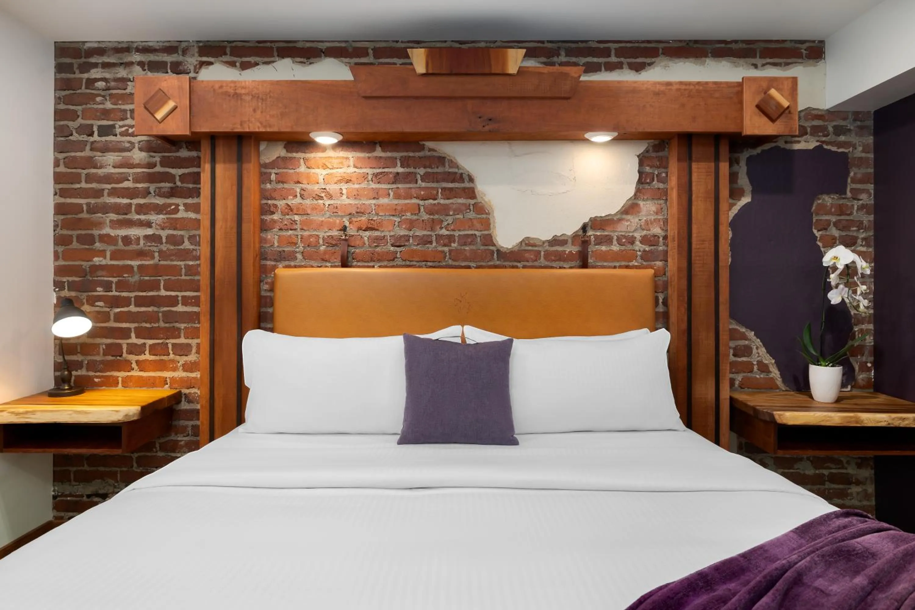 Bed in The Horton Hotel