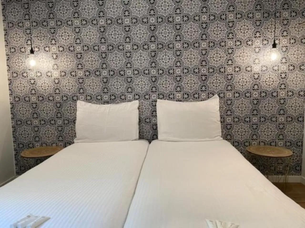 Bed in Liceu Apartments by gaiarooms