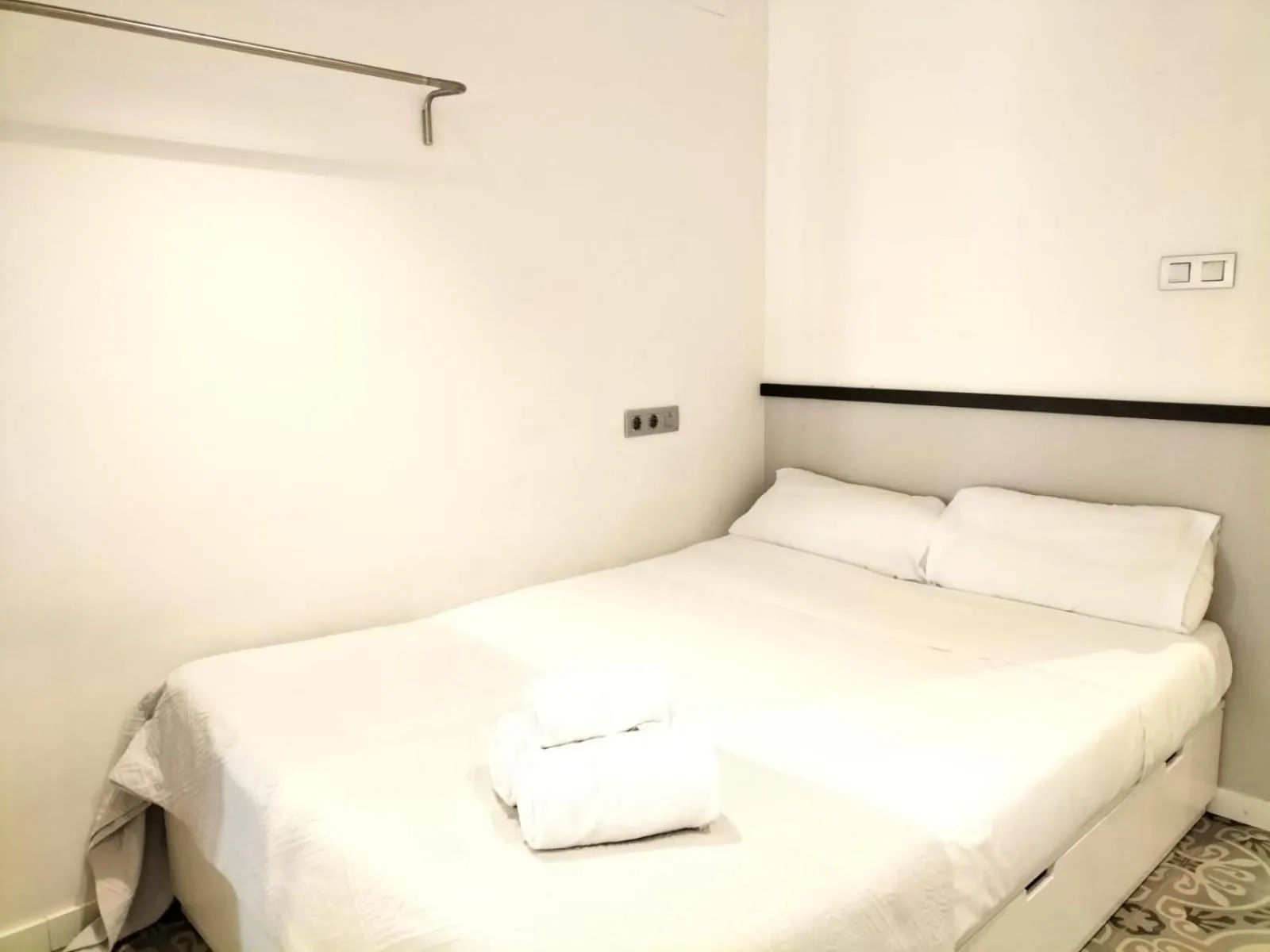 Bed in Liceu Apartments by gaiarooms