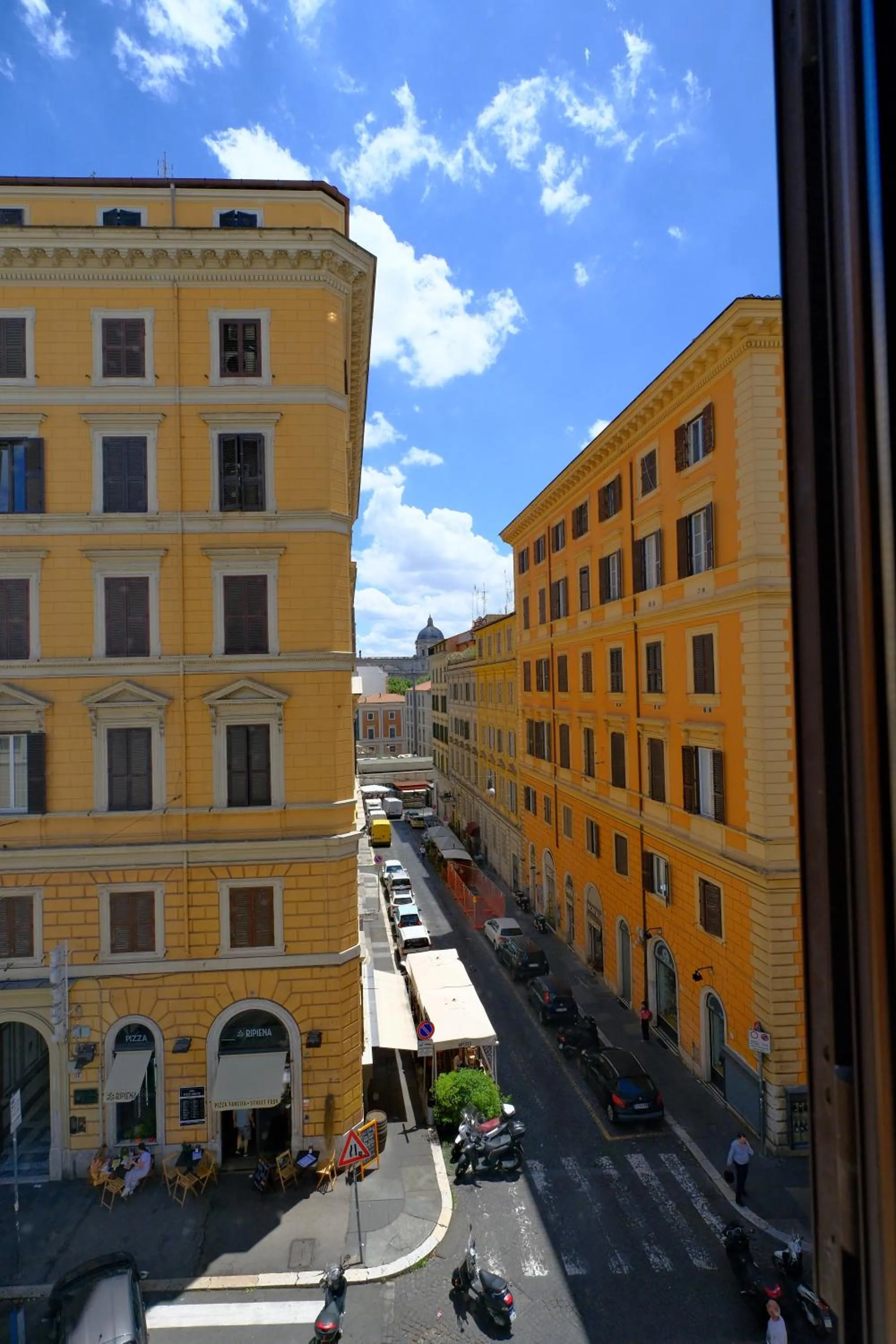 Neighbourhood in Hotel Lirico