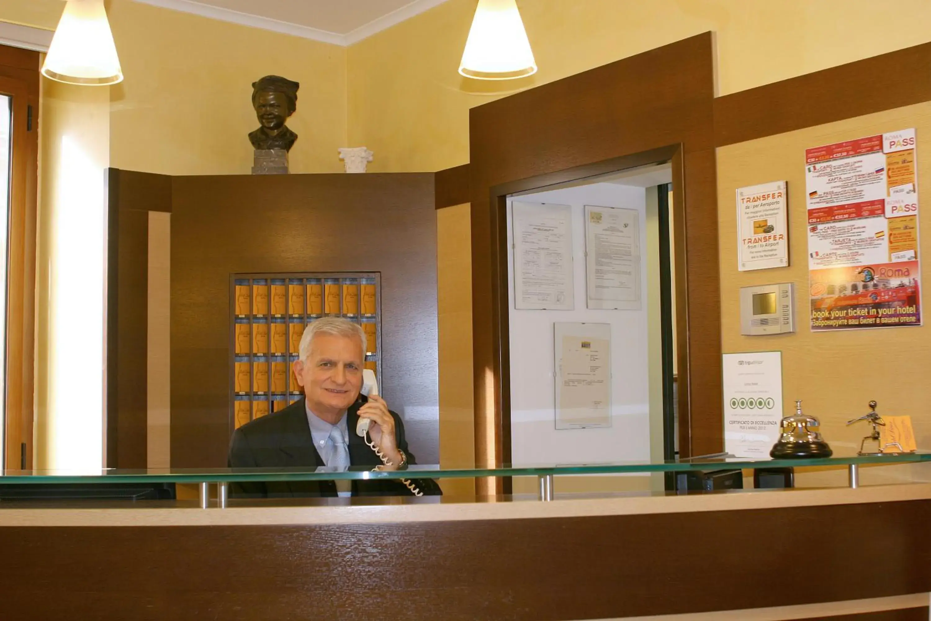 Lobby or reception in Hotel Lirico Lobby or reception in Hotel Lirico