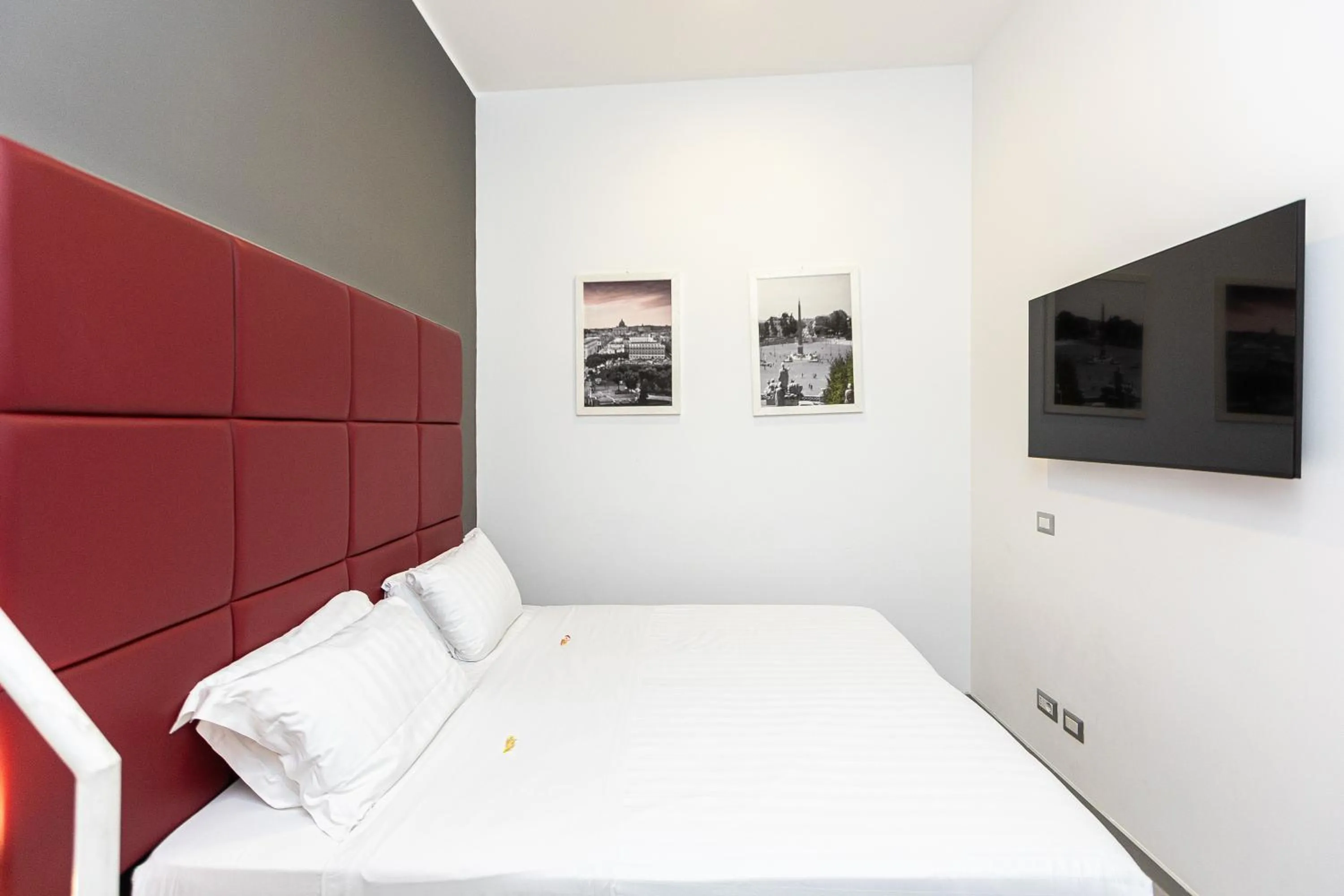 Bedroom, Bed in Hotel Castellino Roma