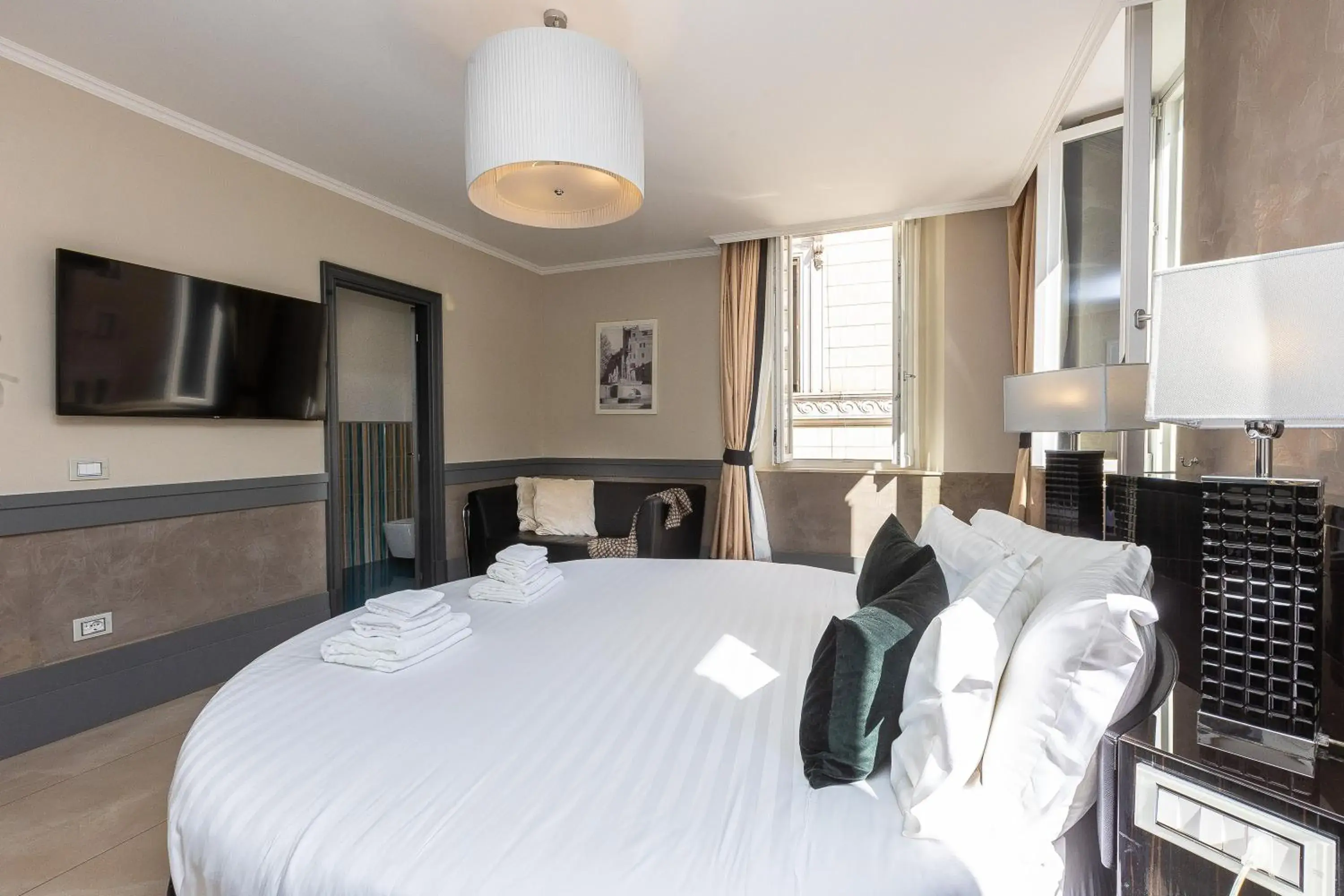 Photo of the whole room, Bed in Hotel Castellino Roma Photo of the whole room, Bed in Hotel Castellino Roma