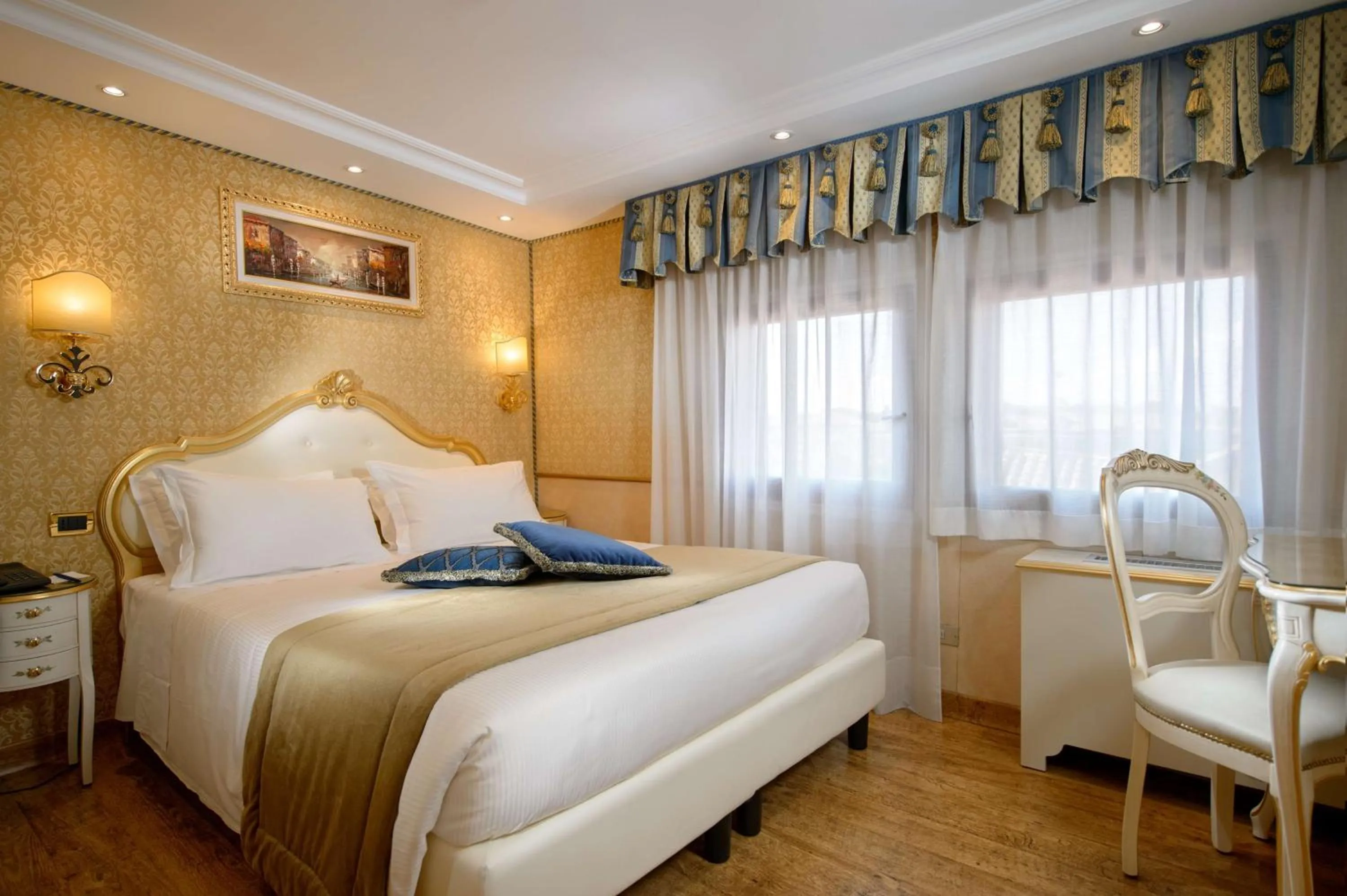 Bedroom, Bed in Hotel Olimpia Venice, BW Signature Collection 3sup
