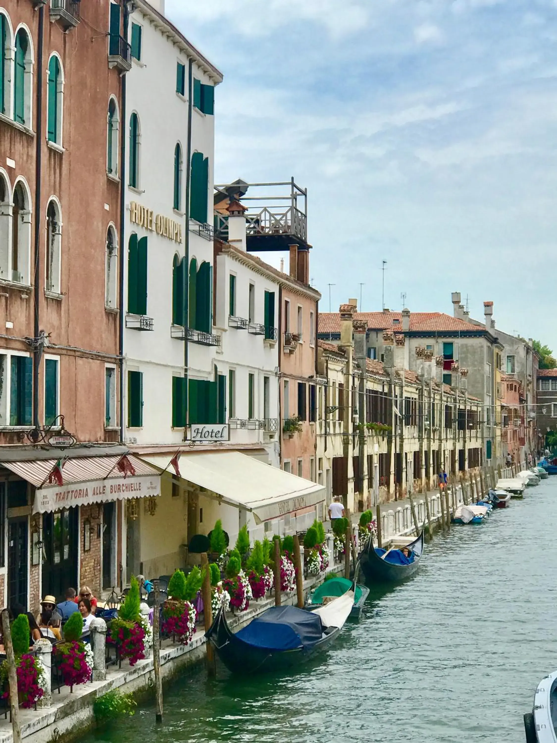 Property building in Hotel Olimpia Venice, BW Signature Collection 3sup Property building in Hotel Olimpia Venice, BW Signature Collection 3sup