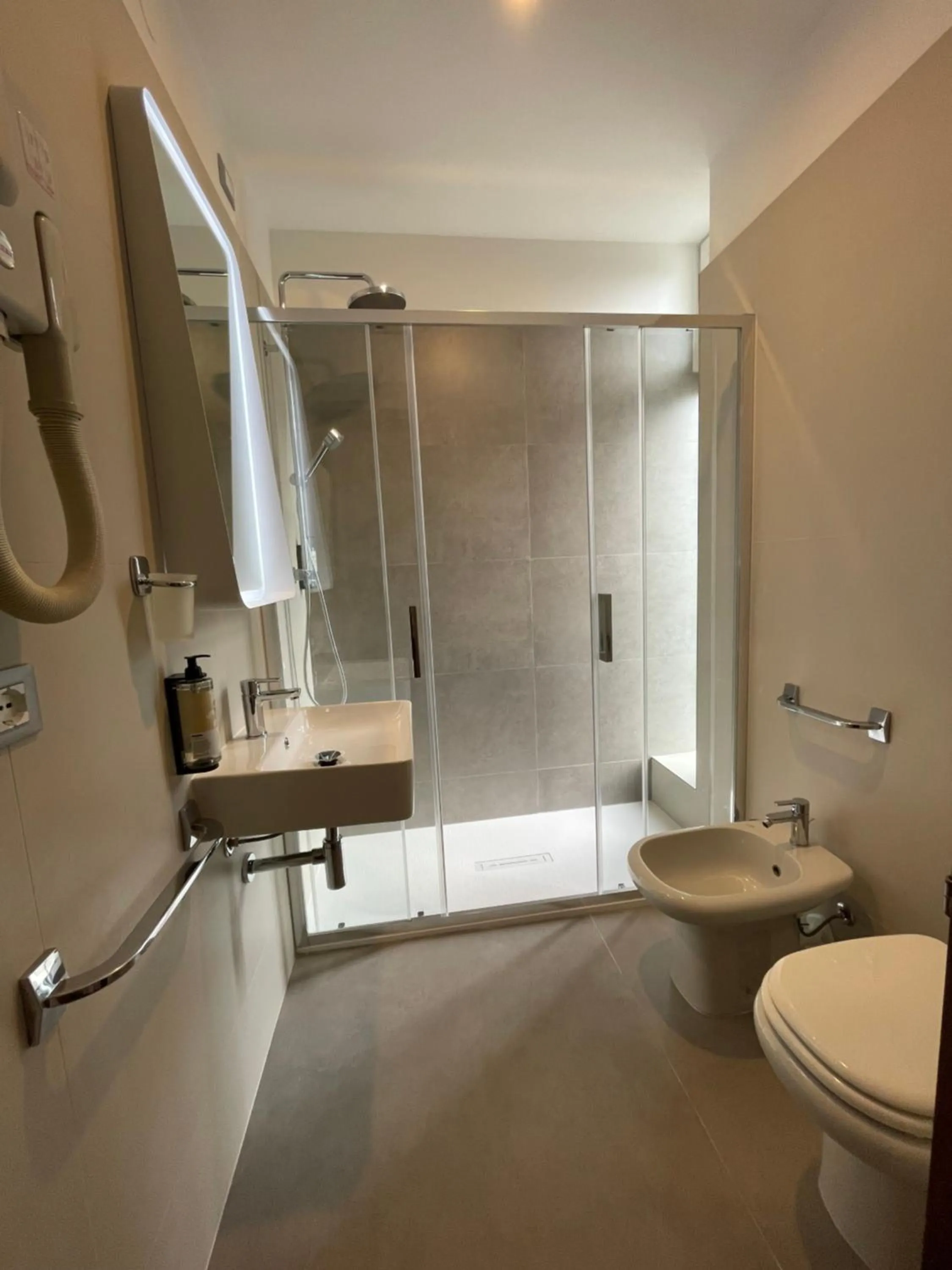 Bathroom in Hotel Bella Venezia Mare