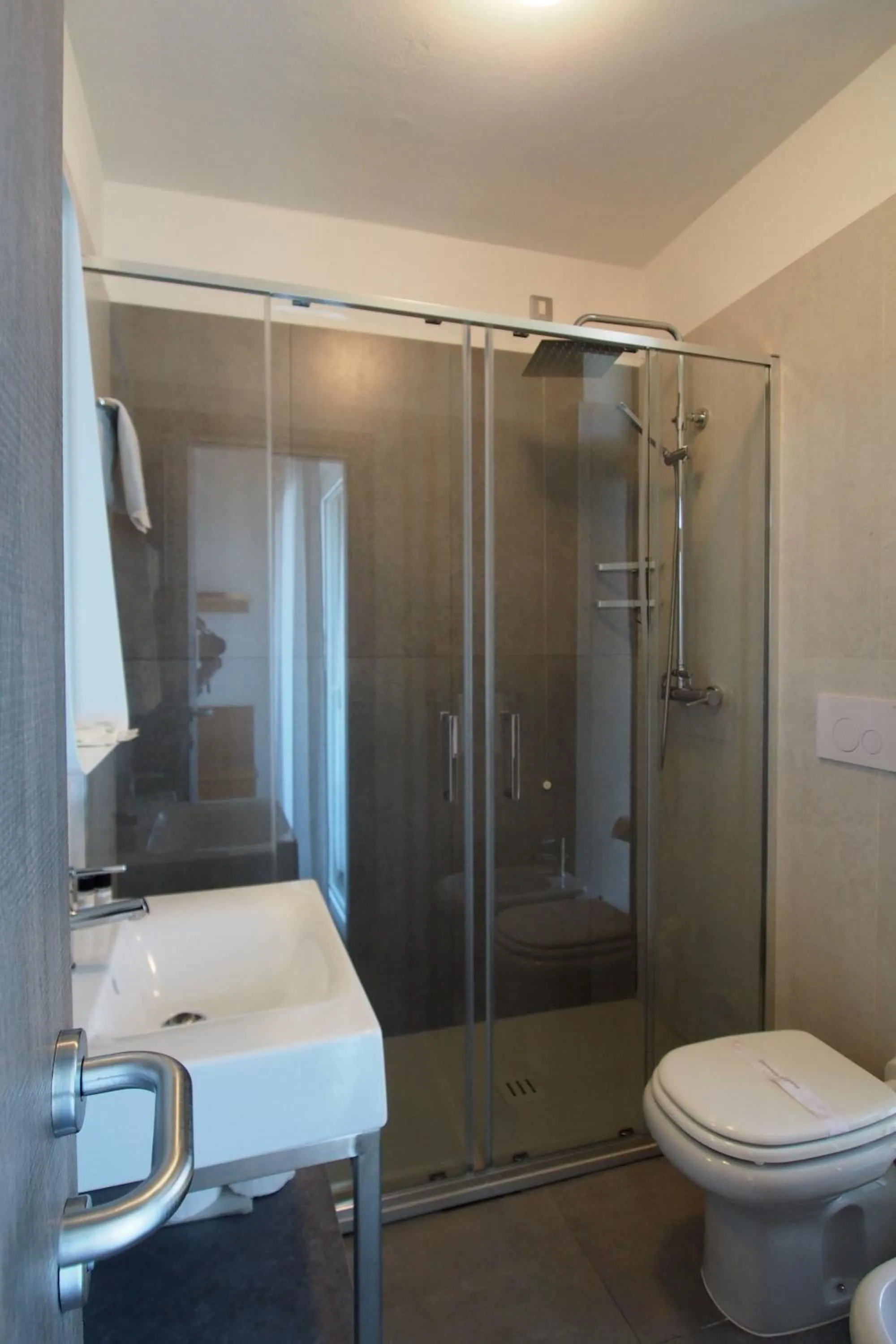 Bathroom in Hotel Bella Venezia Mare