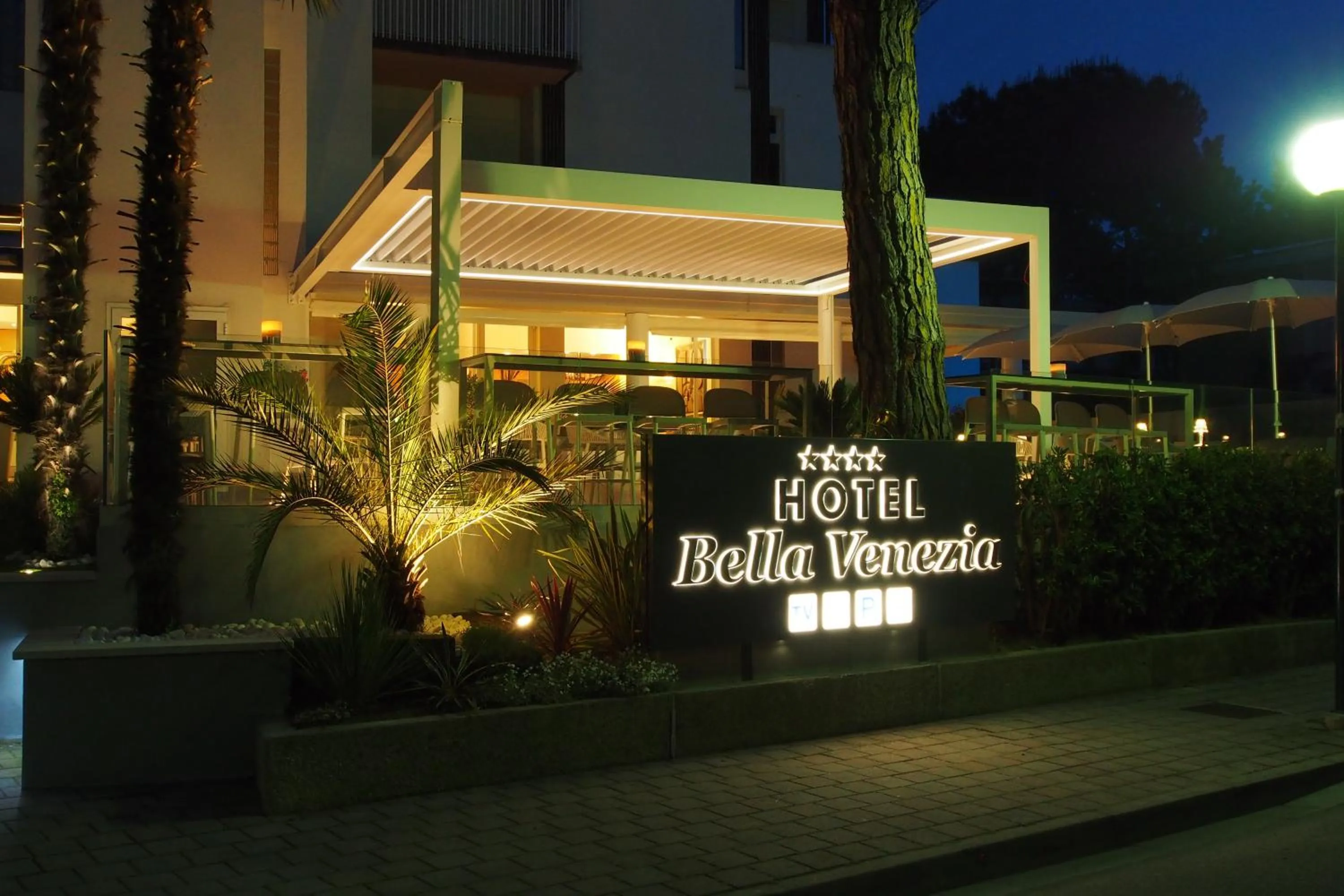 Property building in Hotel Bella Venezia Mare