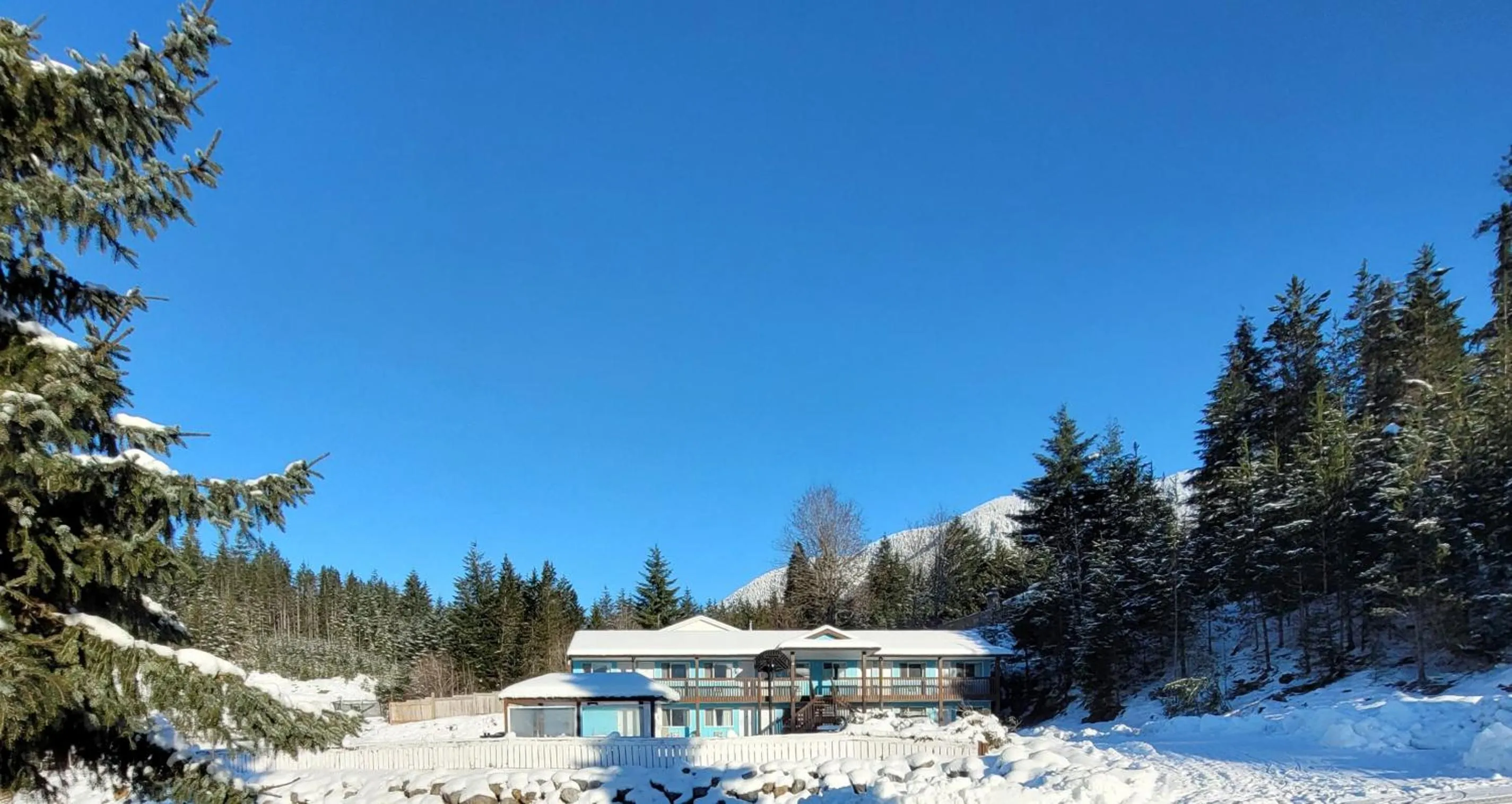 Winter in Ridgeview Motor Inn