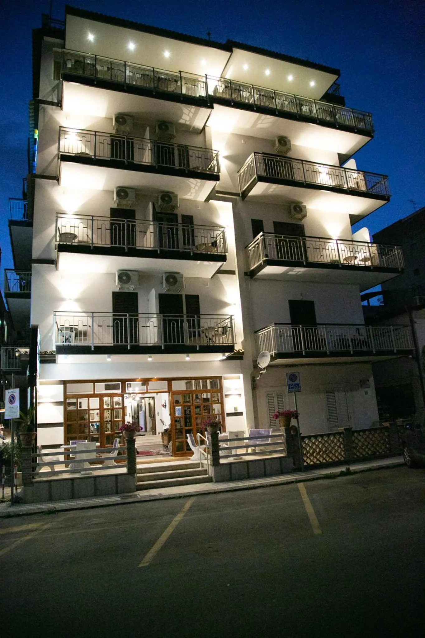 Property building in Hotel La Riva