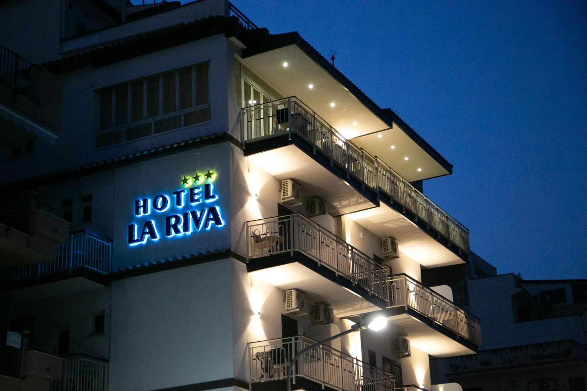 Property building in Hotel La Riva