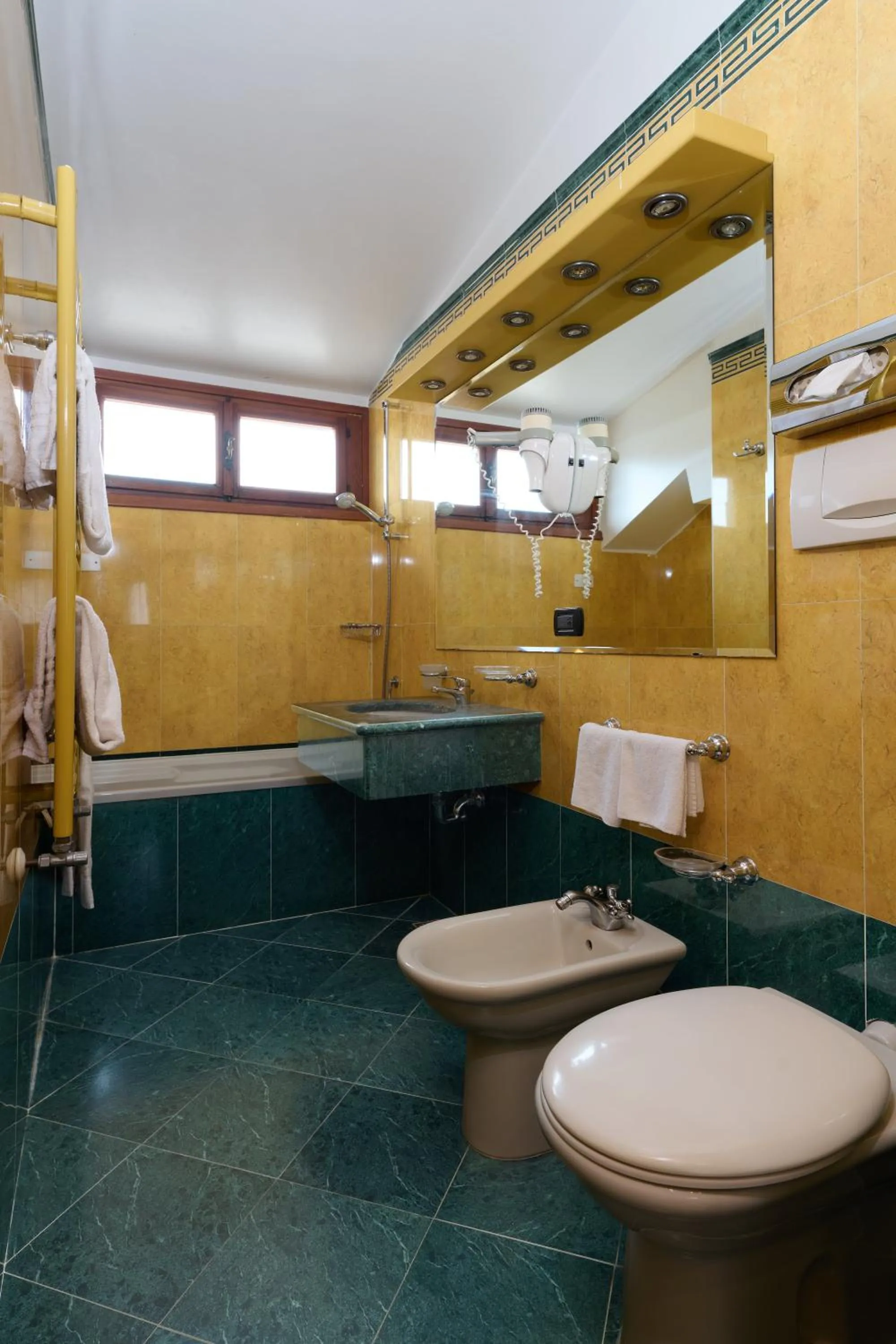 Toilet in Hotel Arlecchino