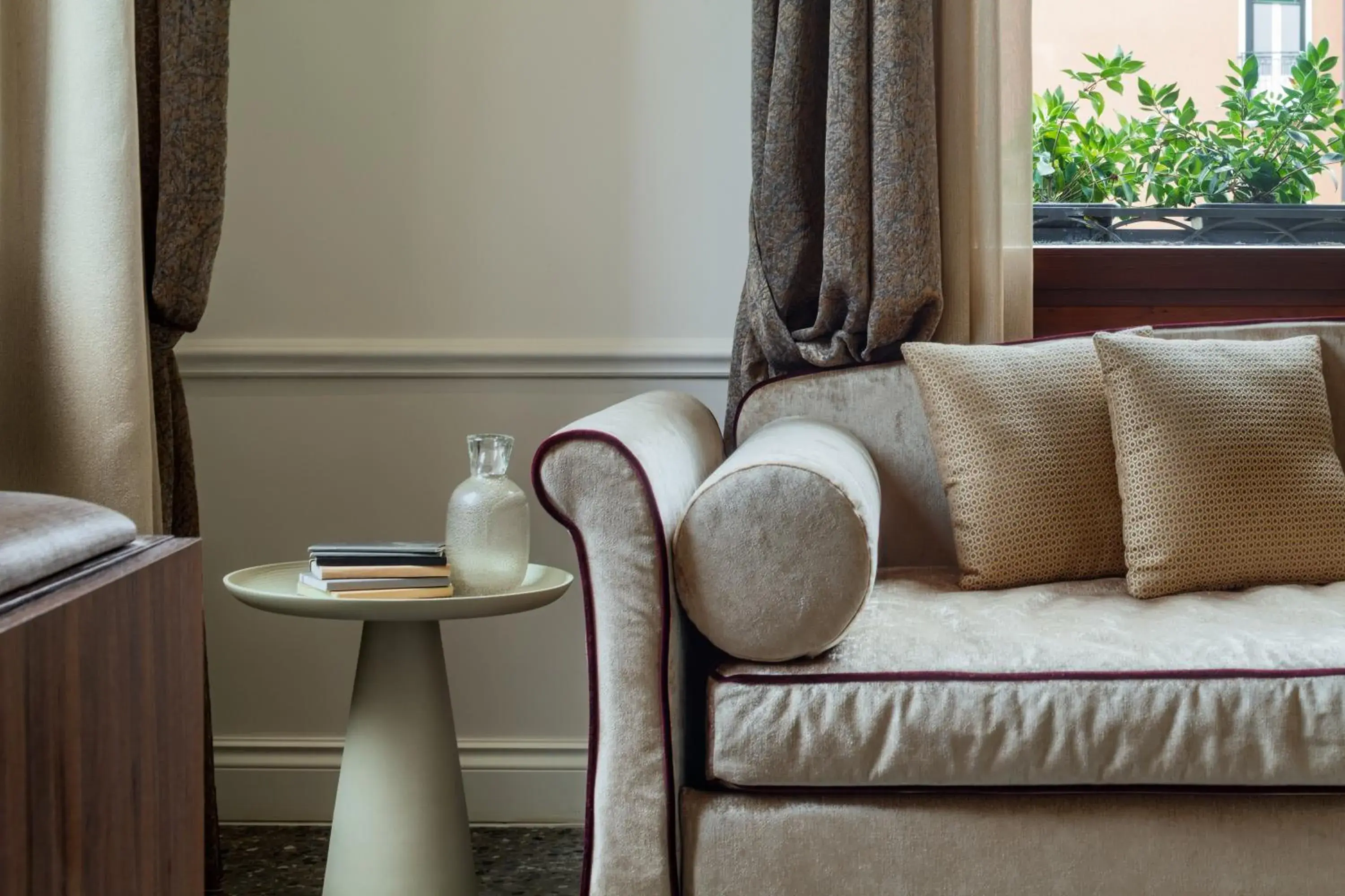 Bedroom in Hotel Arlecchino Bedroom in Hotel Arlecchino