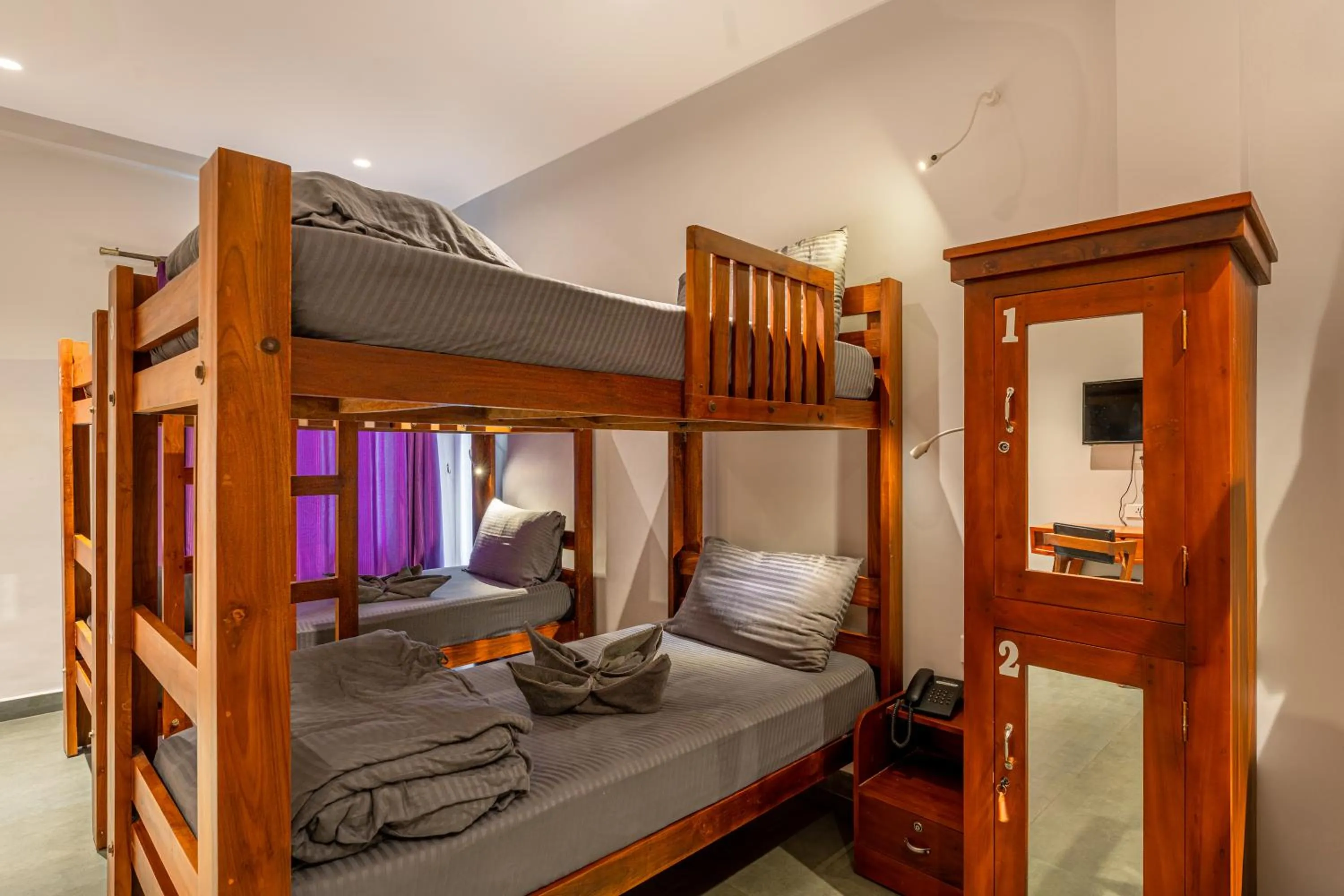 bunk bed, Bed in K Mansion