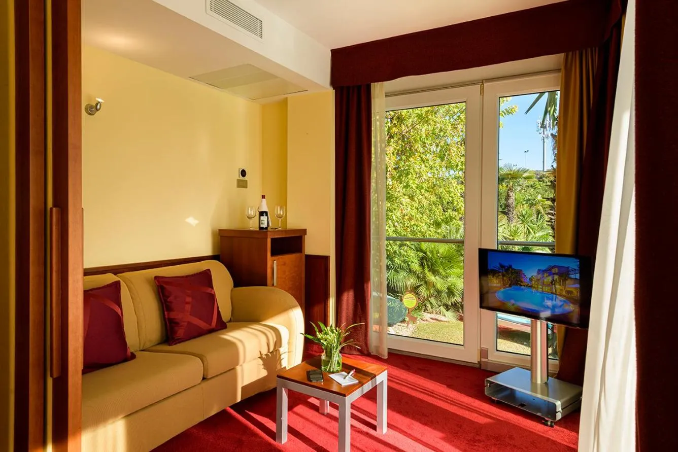 Color Hotel Style, Design & Gourmet