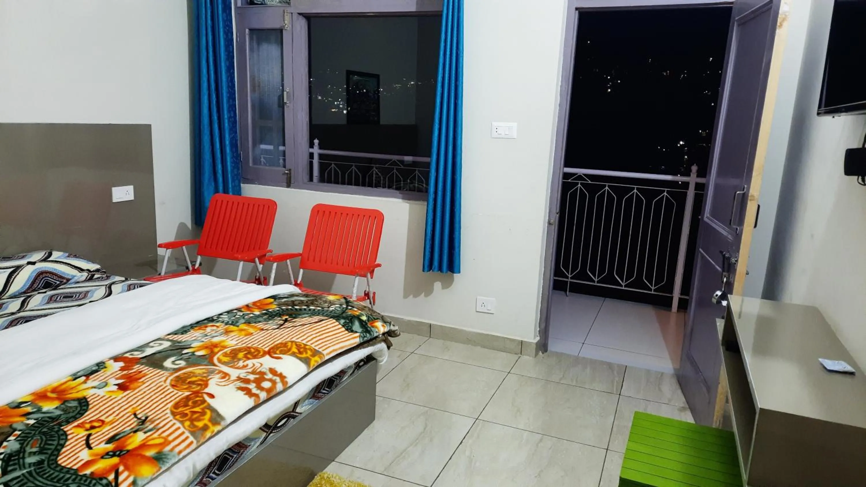 Bed in FORTUNE HEIGHTS HOMESTAY- Best Forest view & Peaceful surrounding