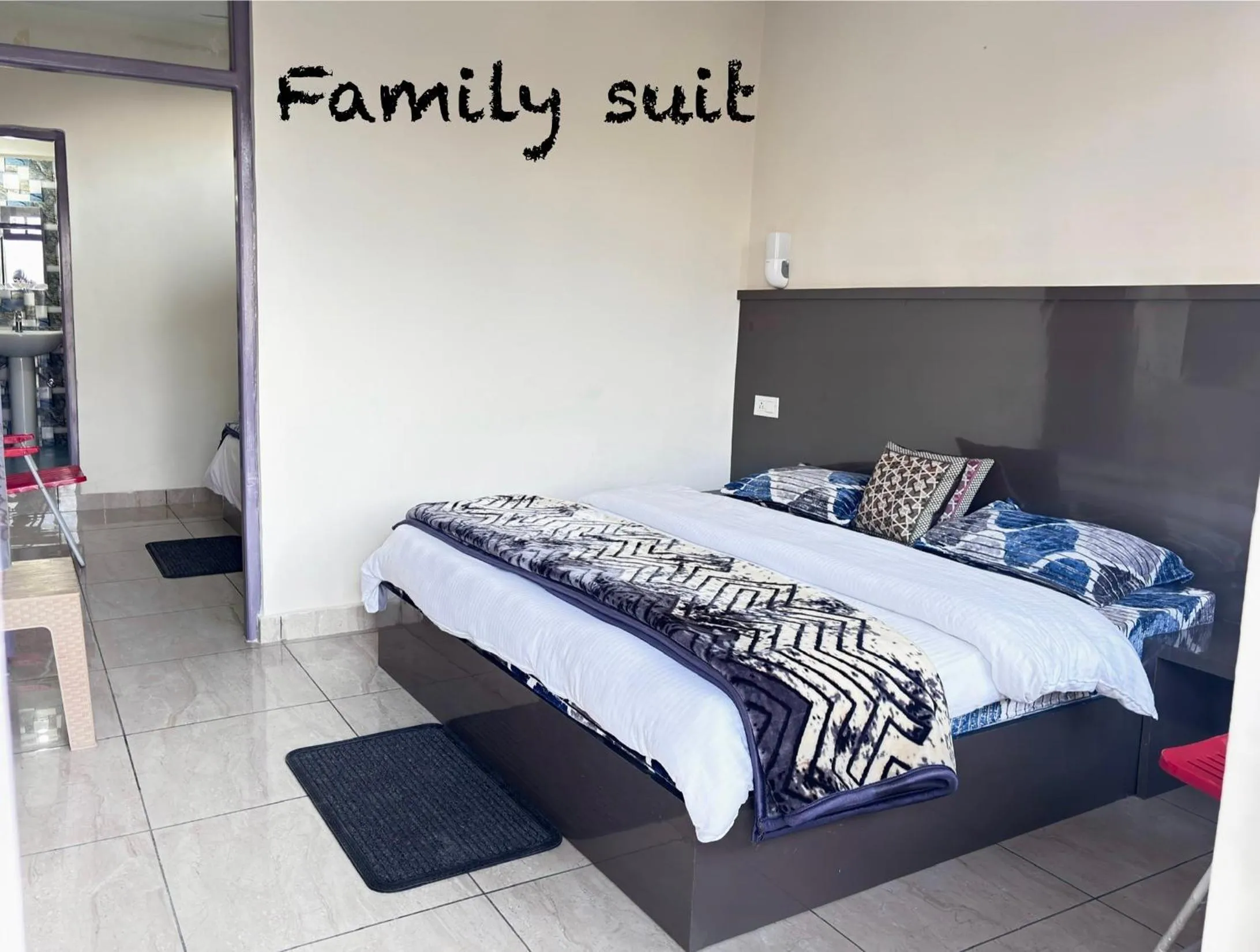 Family Room with Mountain View in FORTUNE HEIGHTS HOMESTAY- Best Forest view & Peaceful surrounding
