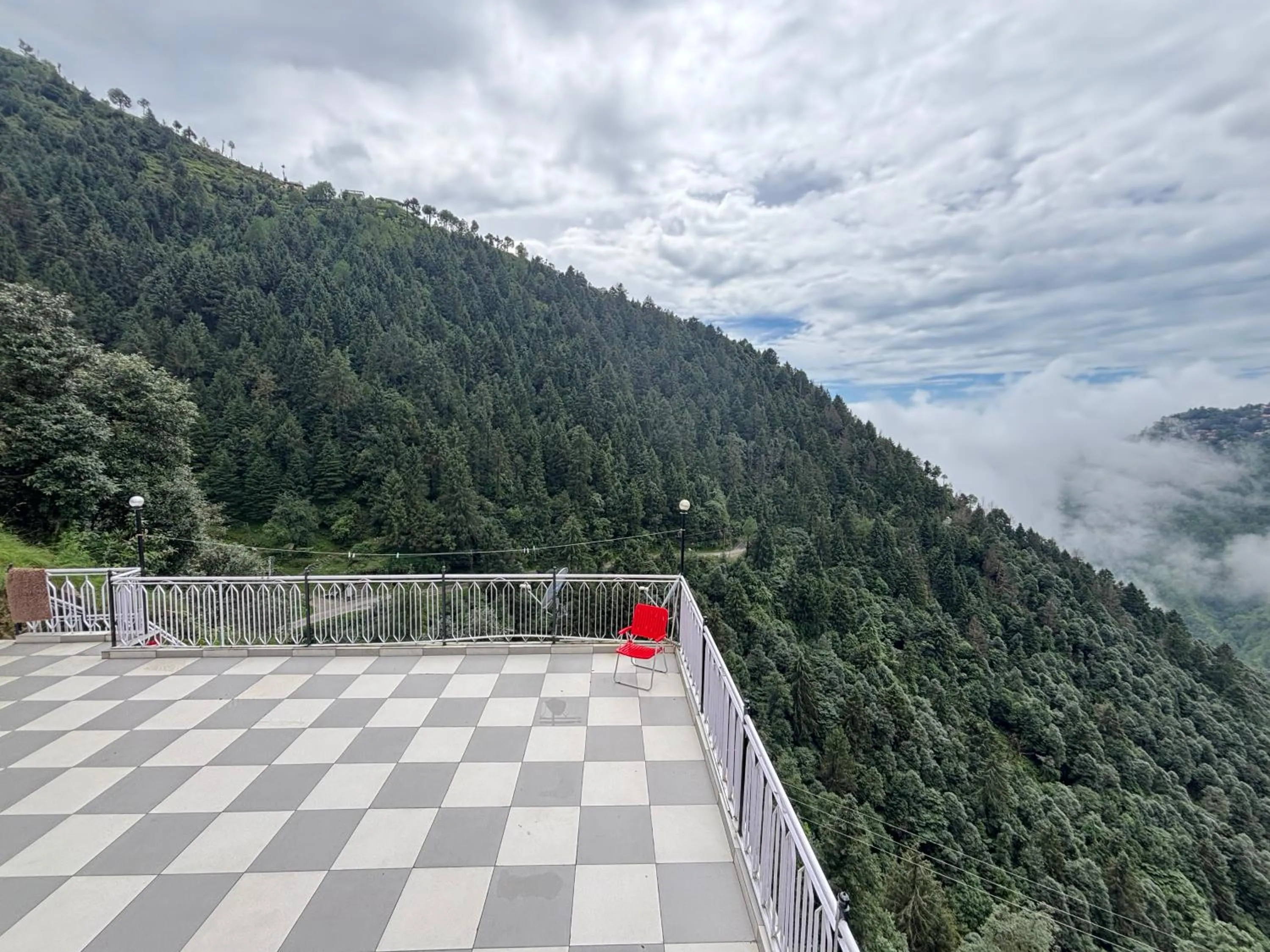 FORTUNE HEIGHTS HOMESTAY- Best Forest view & Peaceful surrounding
