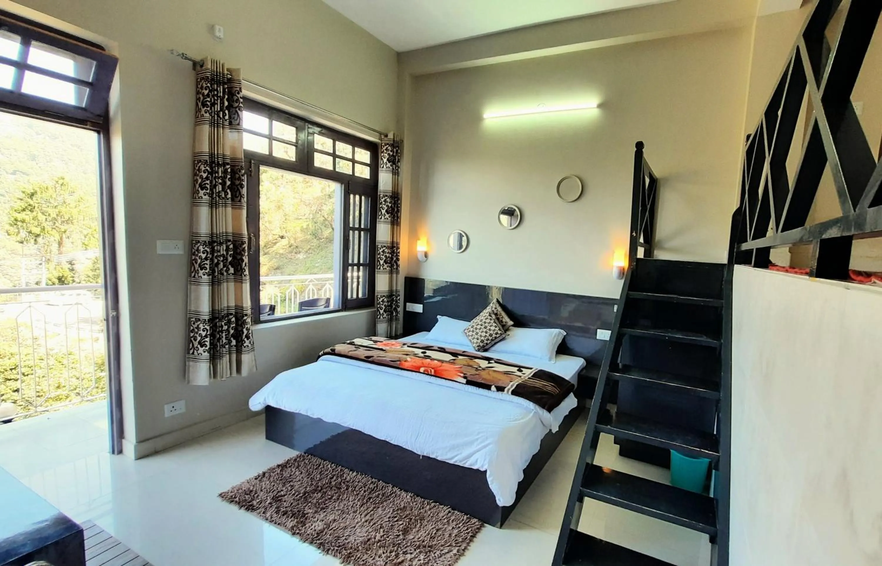 Bed in FORTUNE HEIGHTS HOMESTAY- Best Forest view & Peaceful surrounding