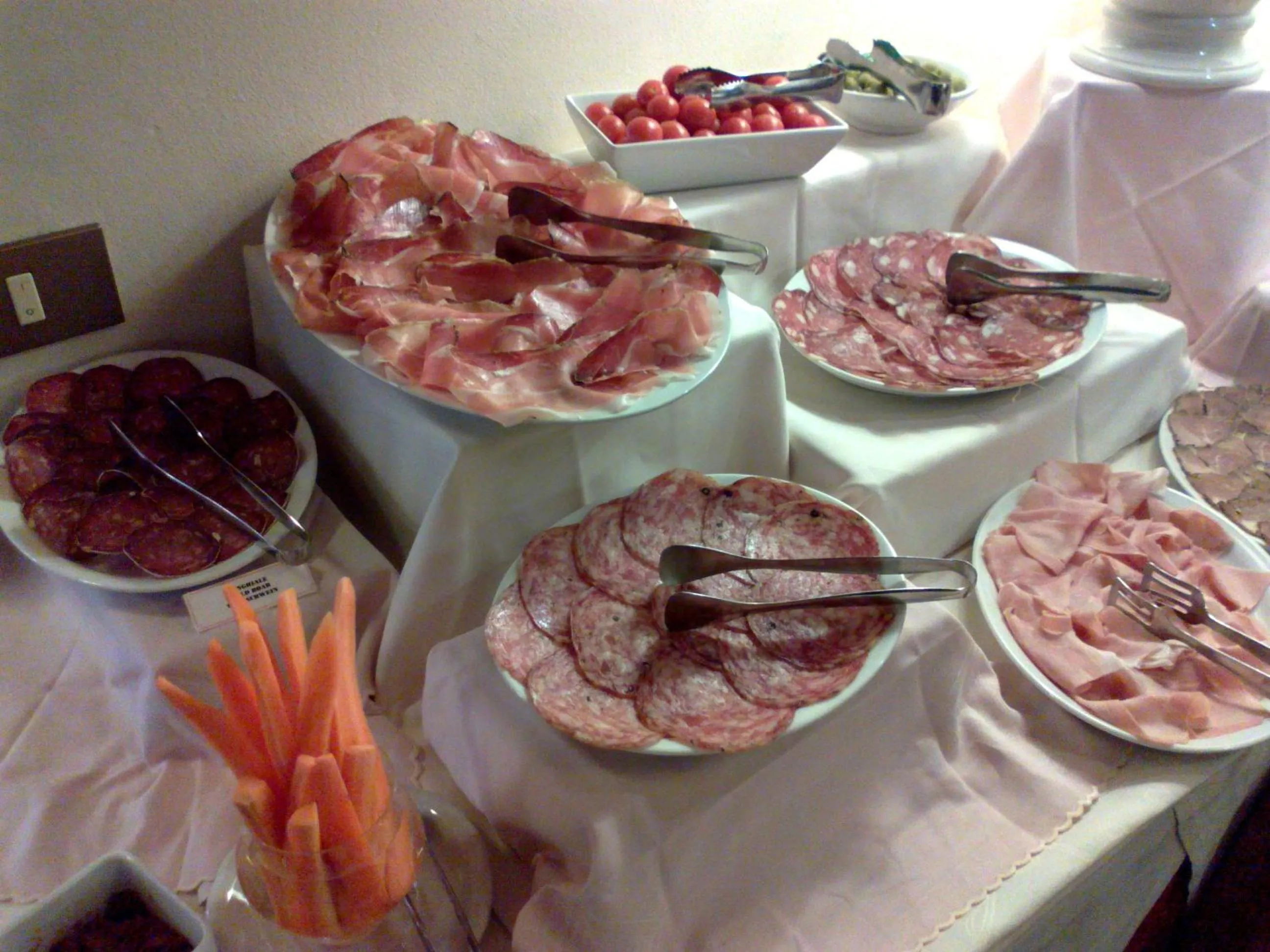 Buffet breakfast in Le Volpaie